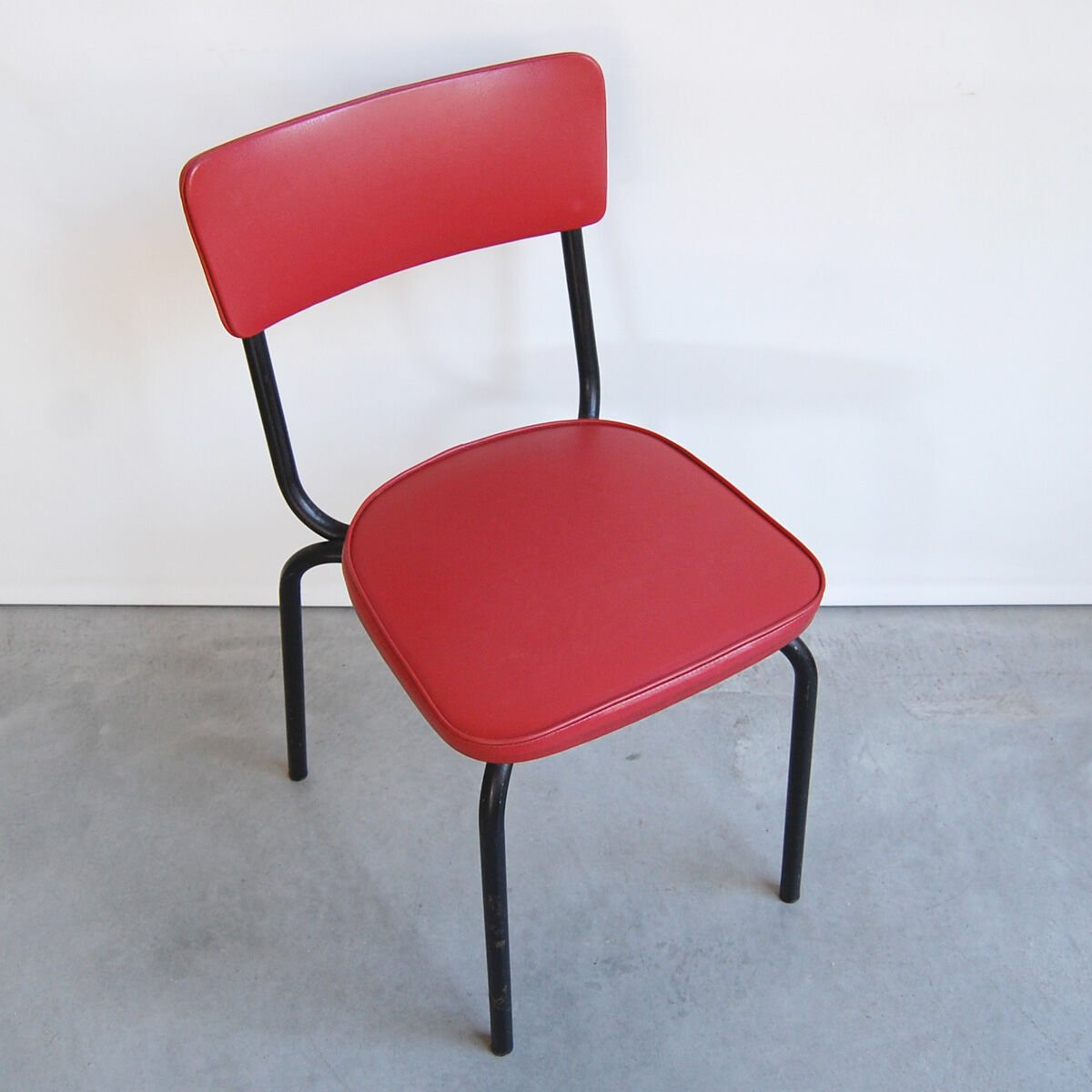 Chair C59 "trimmed" by Pierre Guariche for Meurop, 1959
