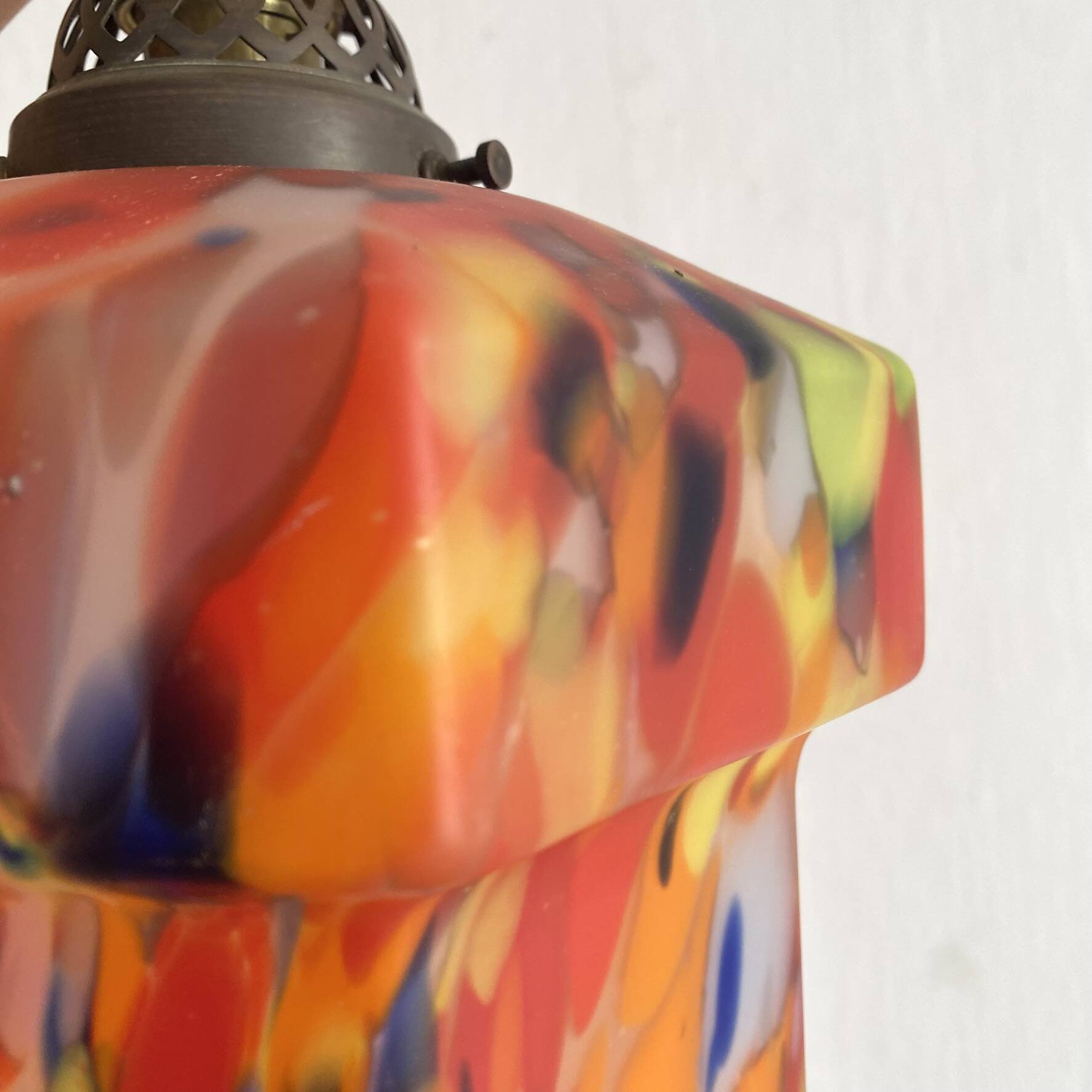 Retro suspension lampshade in speckled glass