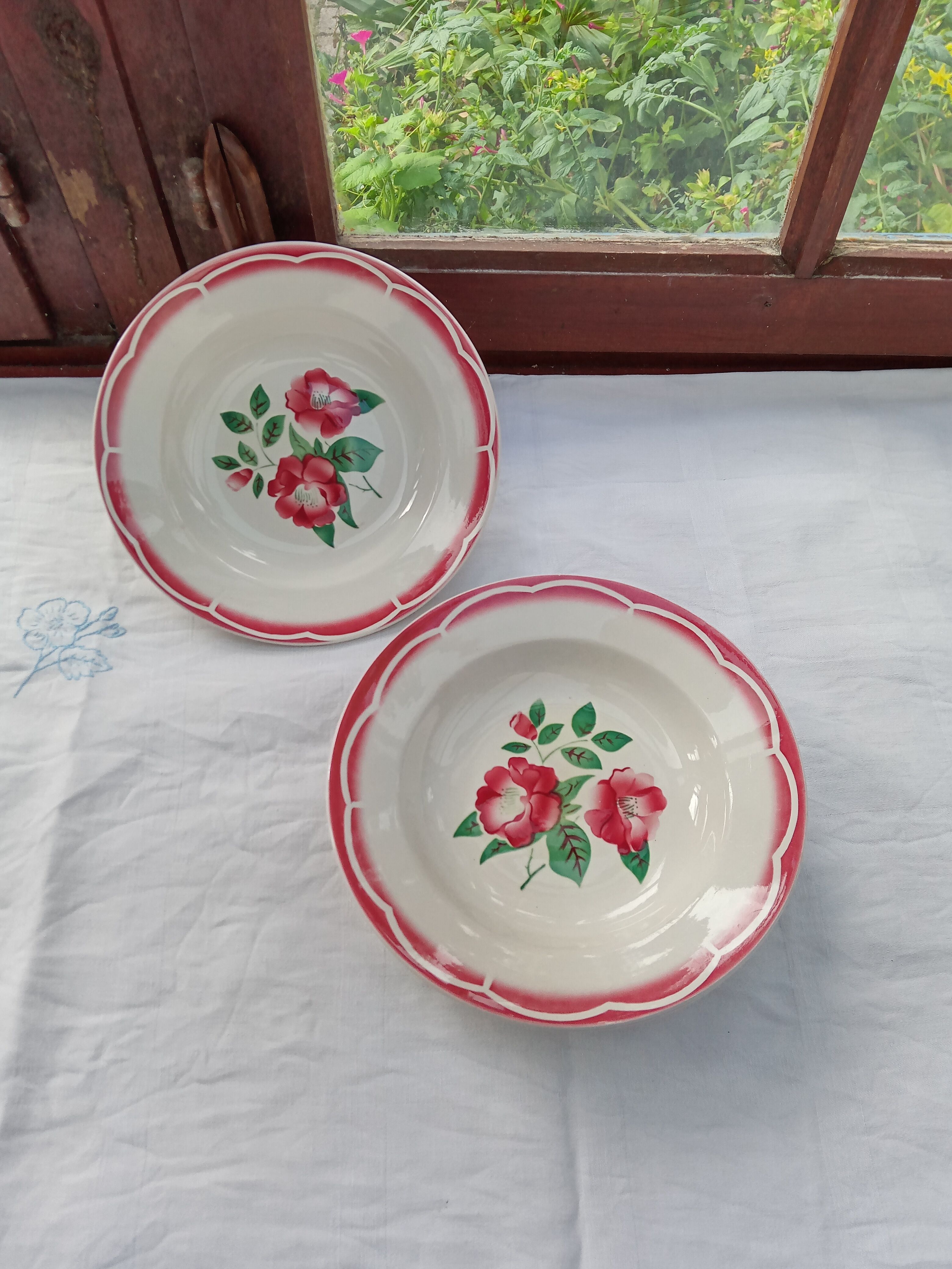 4 hollow plates Eden / Digoin