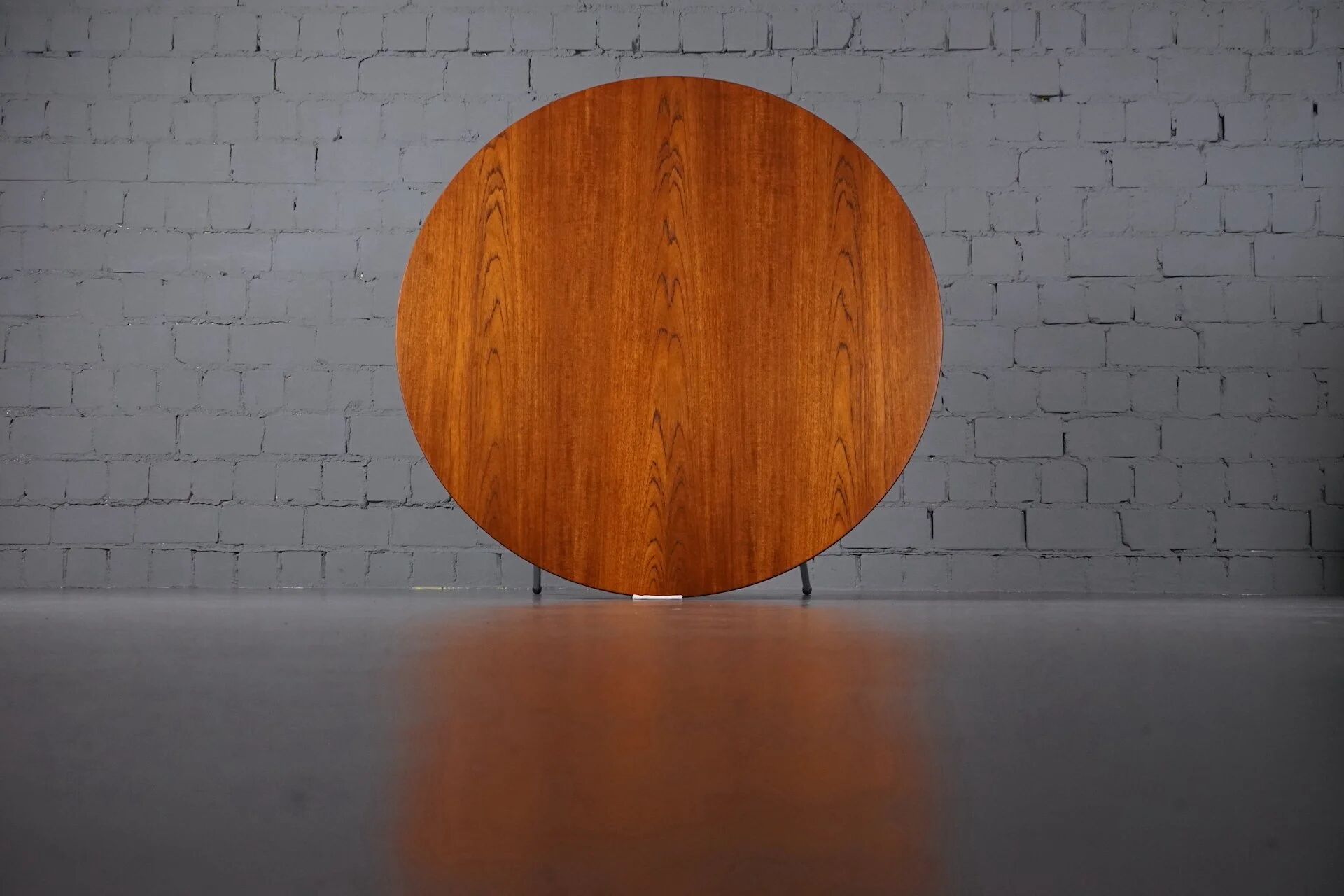 Mod. 3600 dining table by Arne Jacobsen for Fritz Hansen