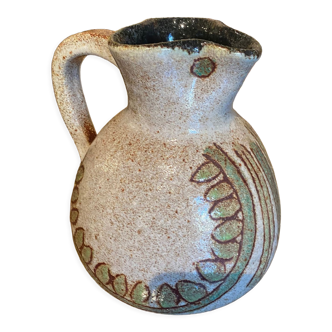 Owl pitcher Accolay