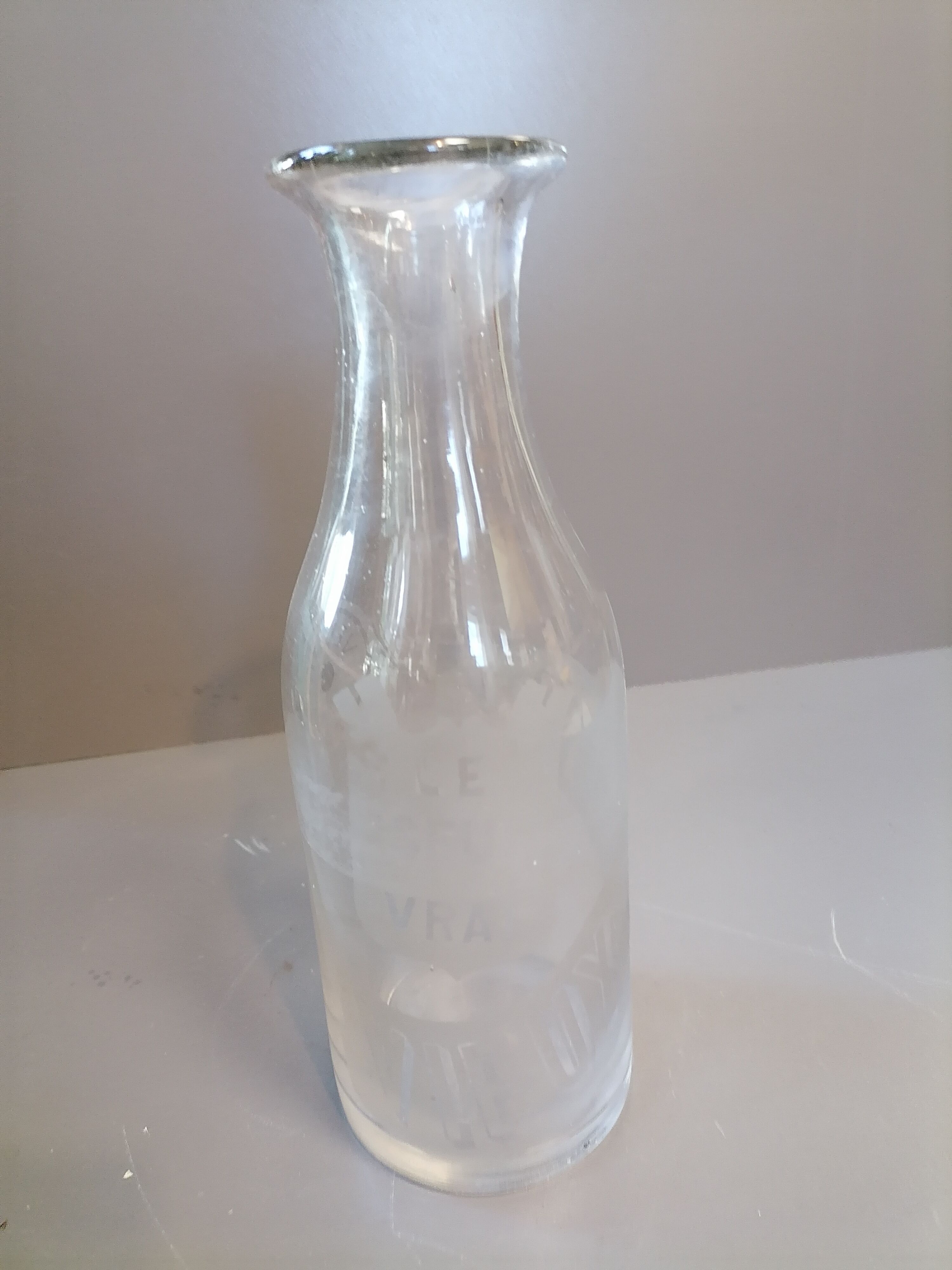 Advertising decanter
