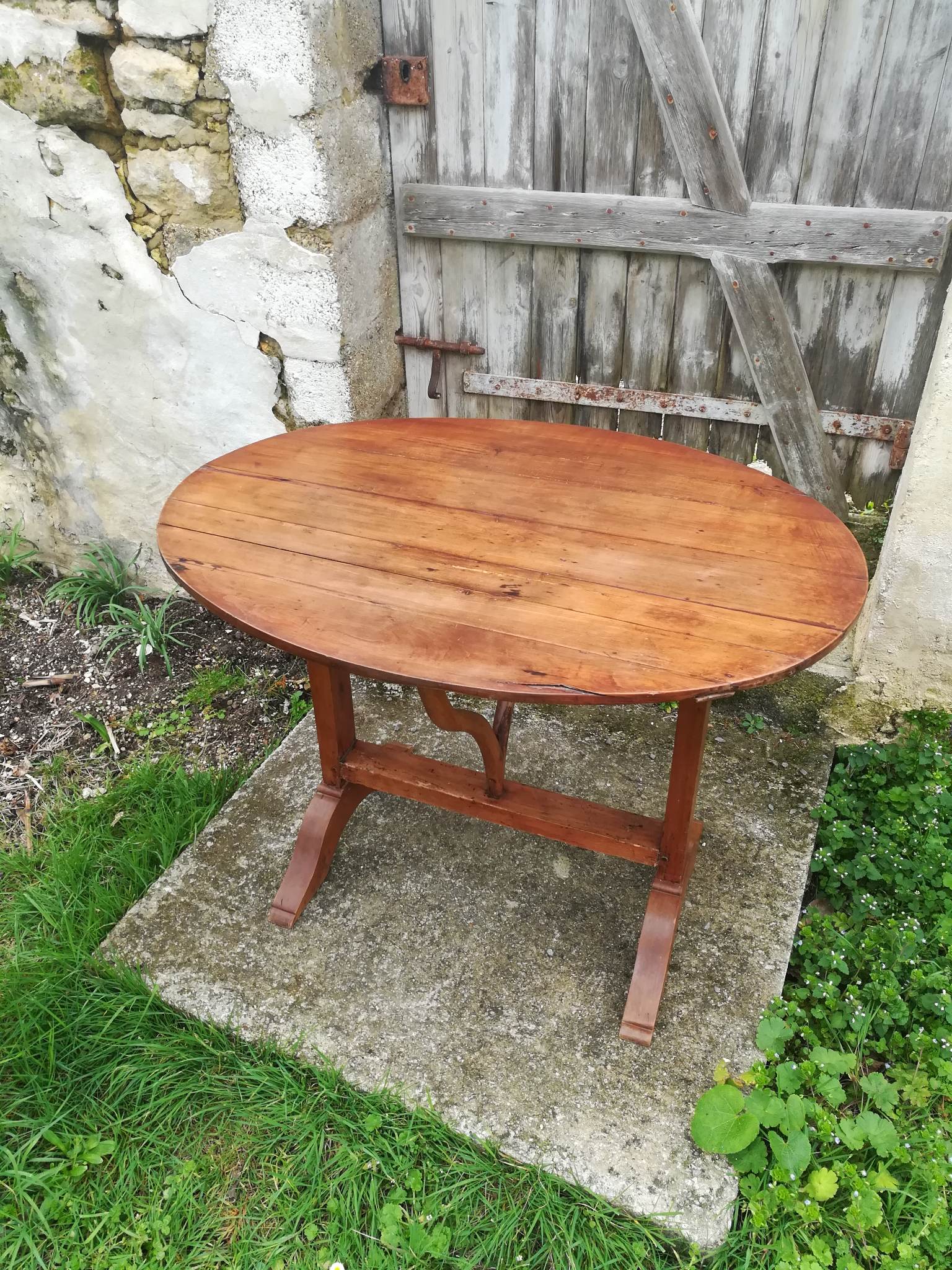 Harvest table Cognac 19th