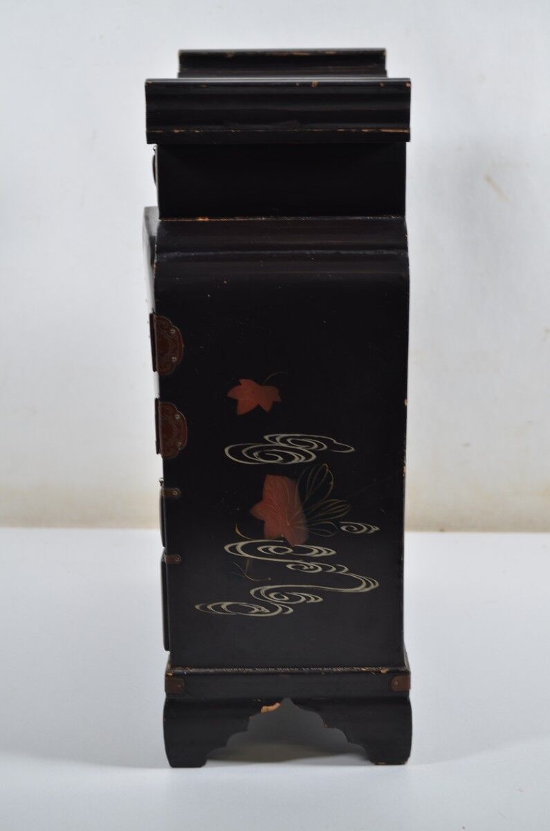 Box Japan early twentieth century