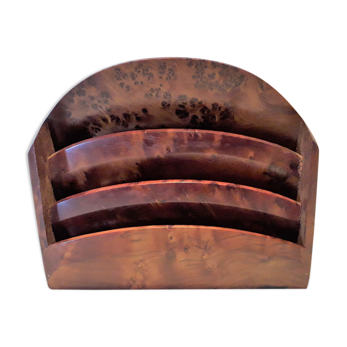 Magnifying glass mail sorter