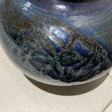 Vase boule signé