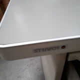 Office metal Strafor