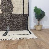 Azilal Berber rug in handmade wool 236 X 156 CM