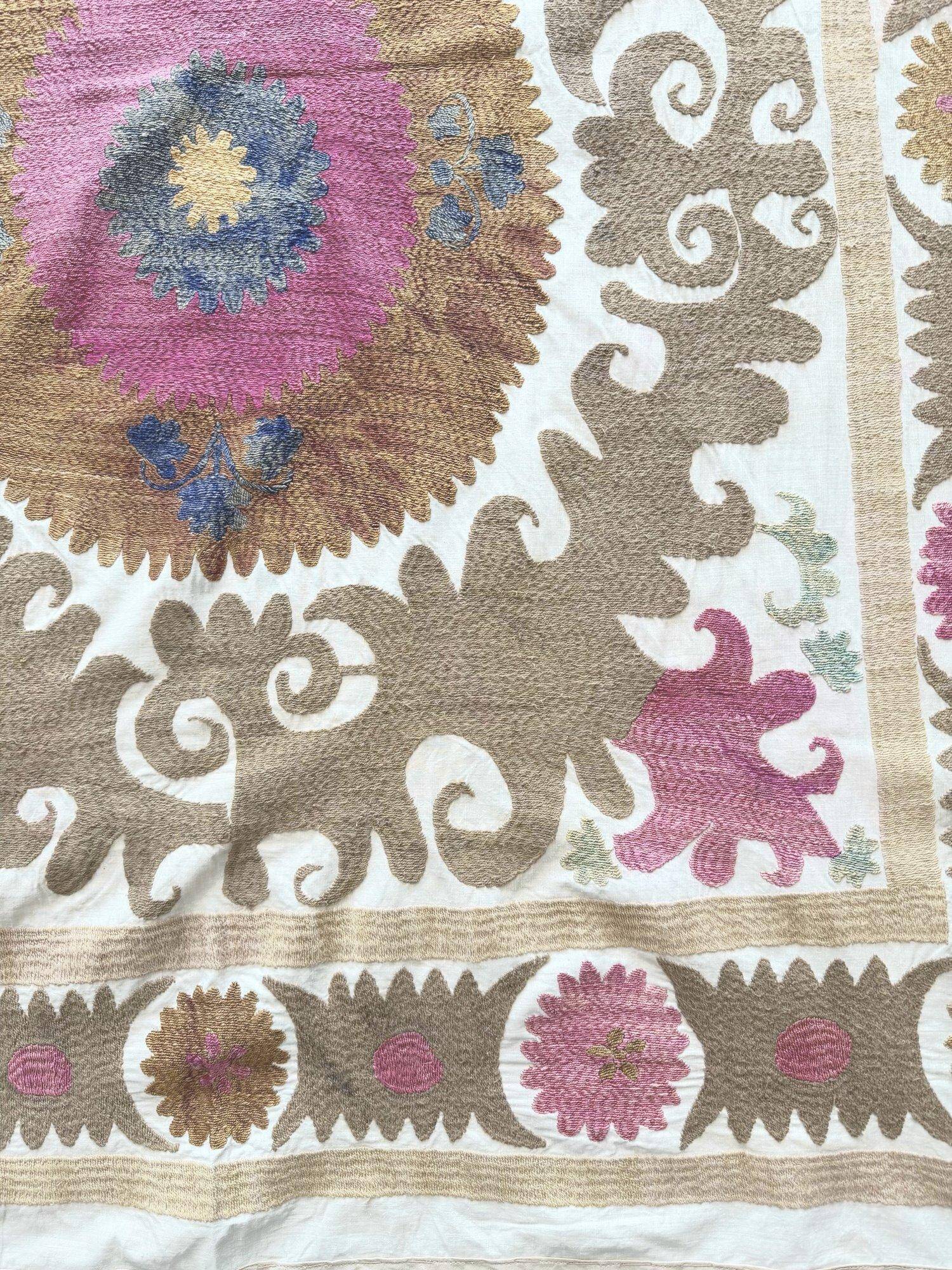 Vintage hand-embroidered tablecloth 121x133 cm