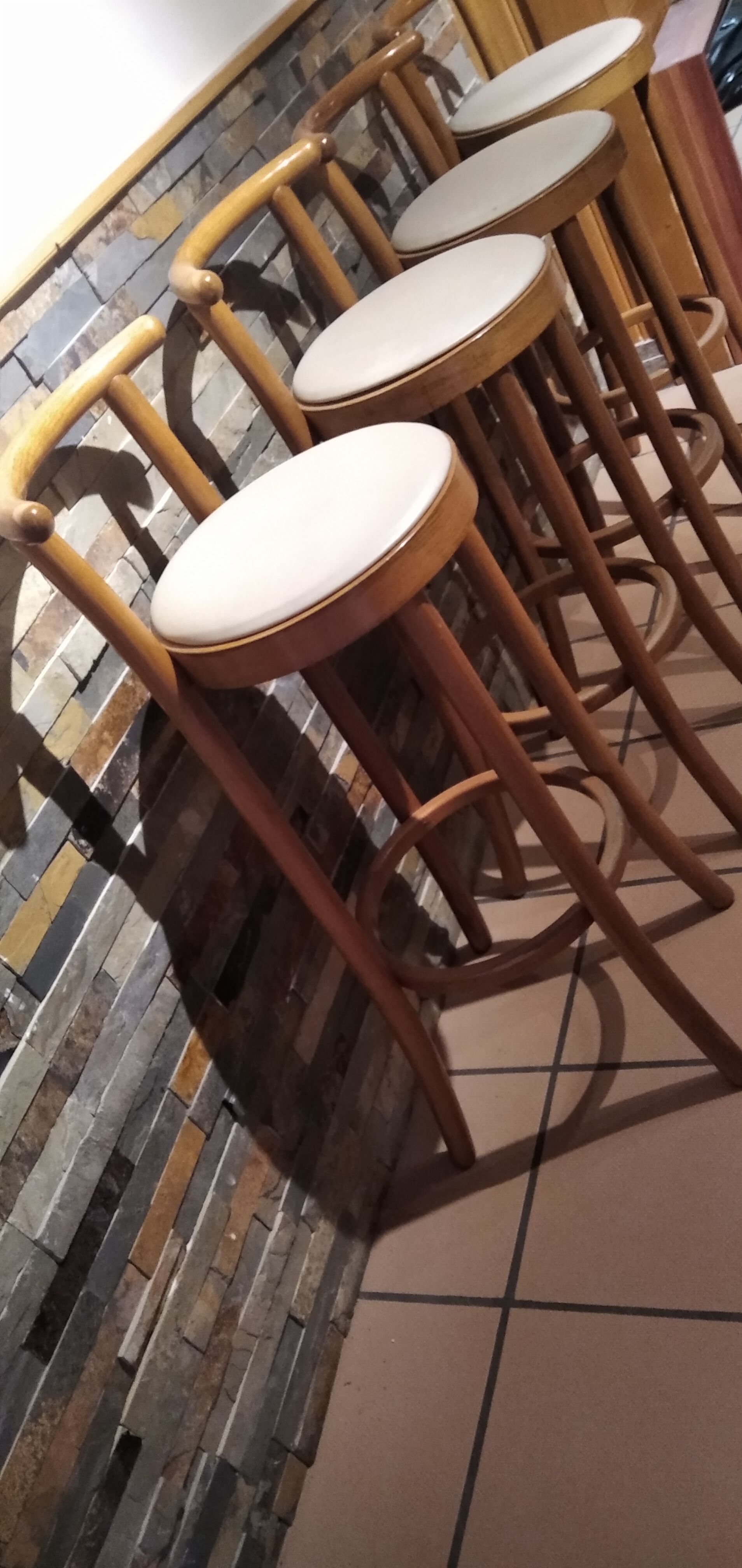 4 Baumann bar stools