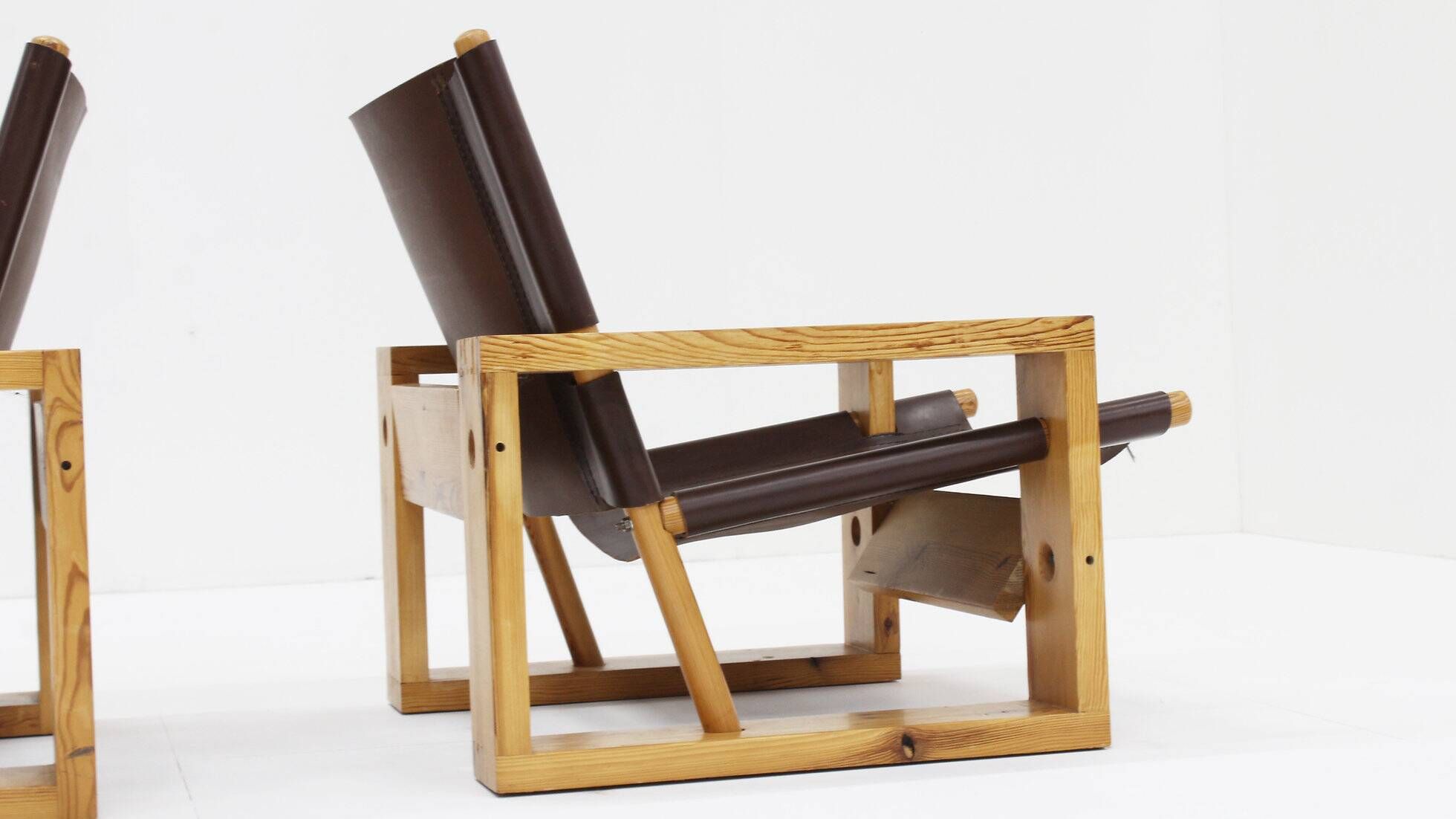 Ate van Apeldoorn pair of lounge chairs for Houtwerk Hattem, Netherlands 1960s