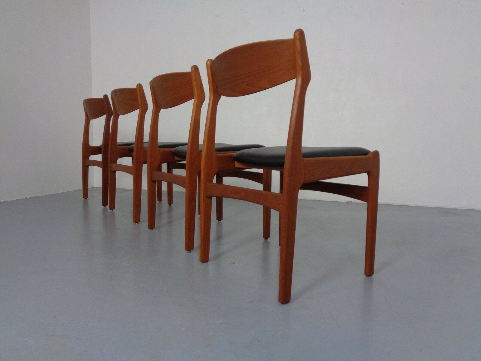 Teak dining chairs by Erik Buch for Od Møbler, 1960s, set of 4.