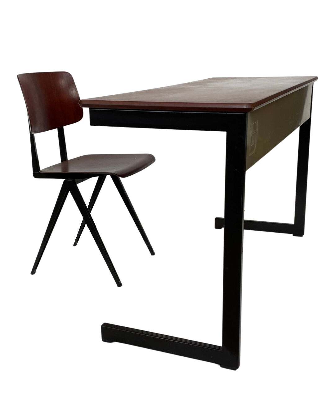 Bureau vintage Galvanitas Netherland avec chaise design hollandais des années 70