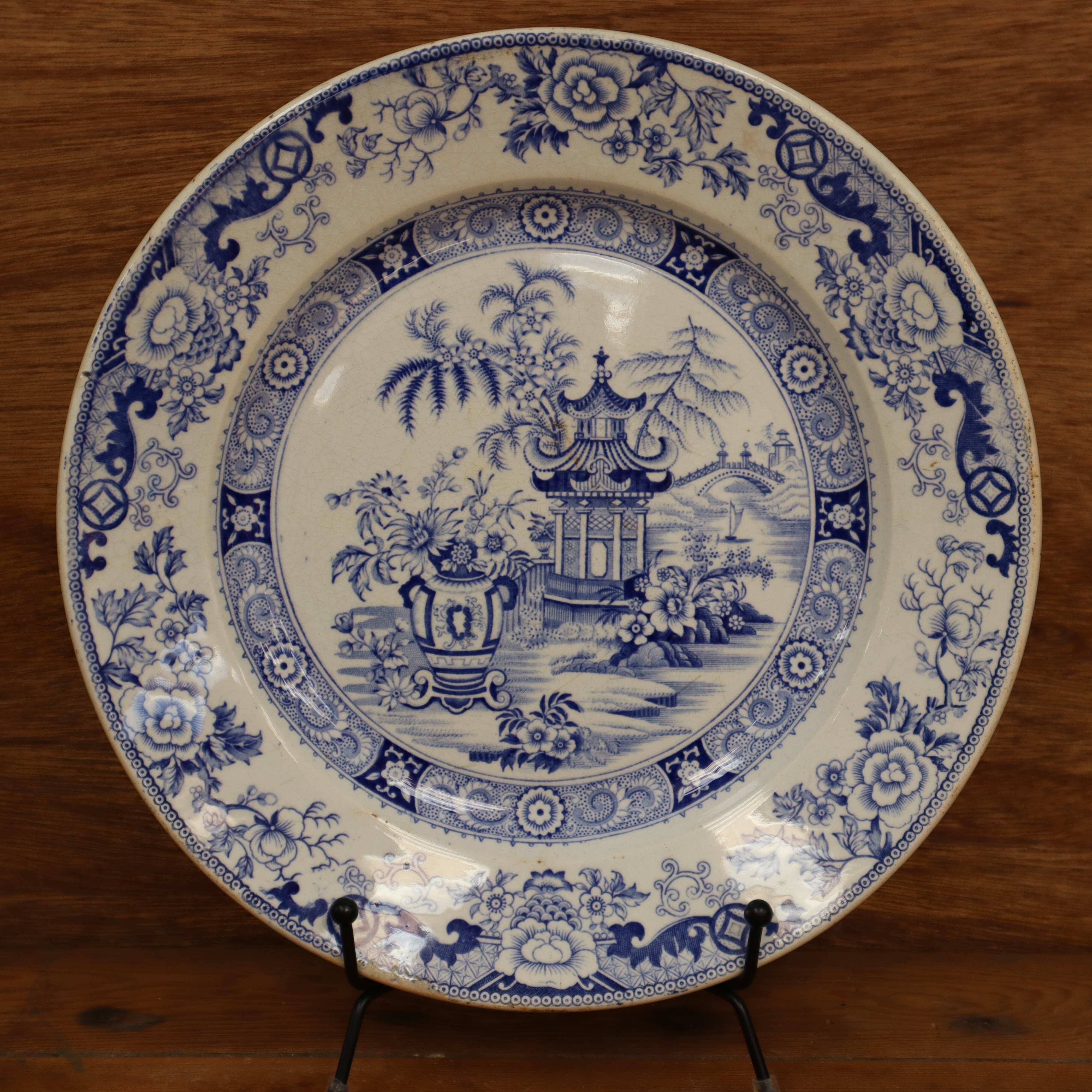 Japanese porcelain decoration plate Creil and Montereau Lebeuf Milliet