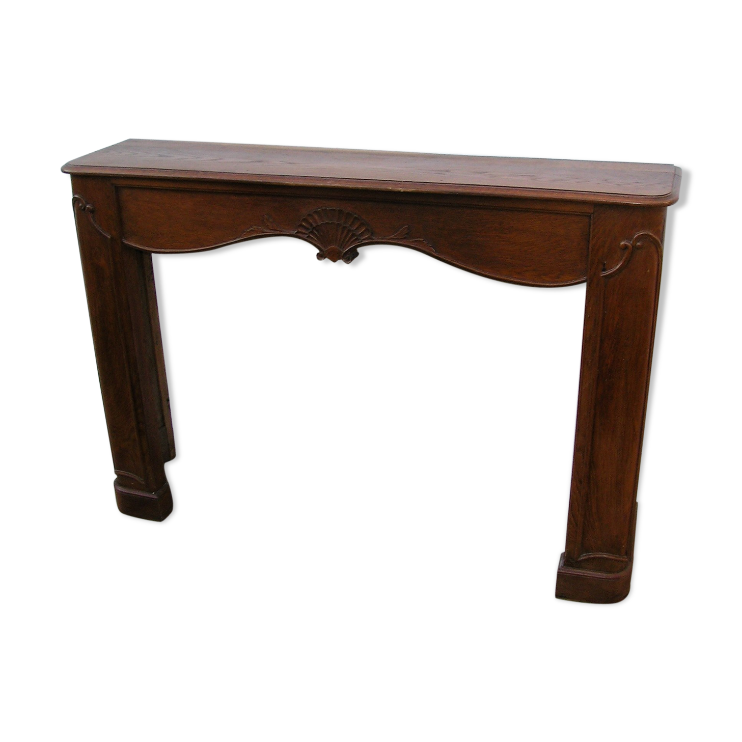 Fireplace mantle XIX