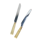 2 vintage Nogent Bakelite knives