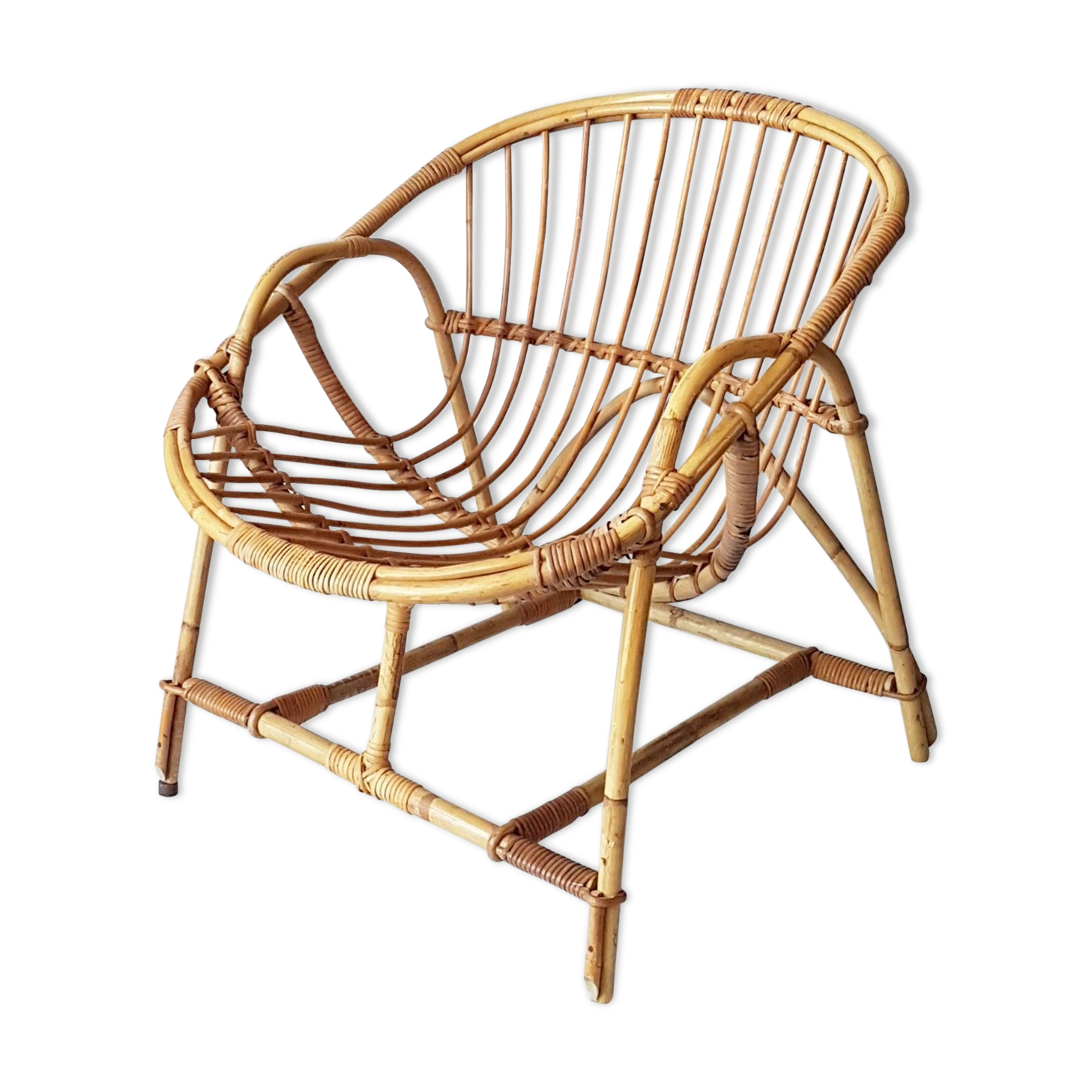 Adult 60s rattan basket Chair