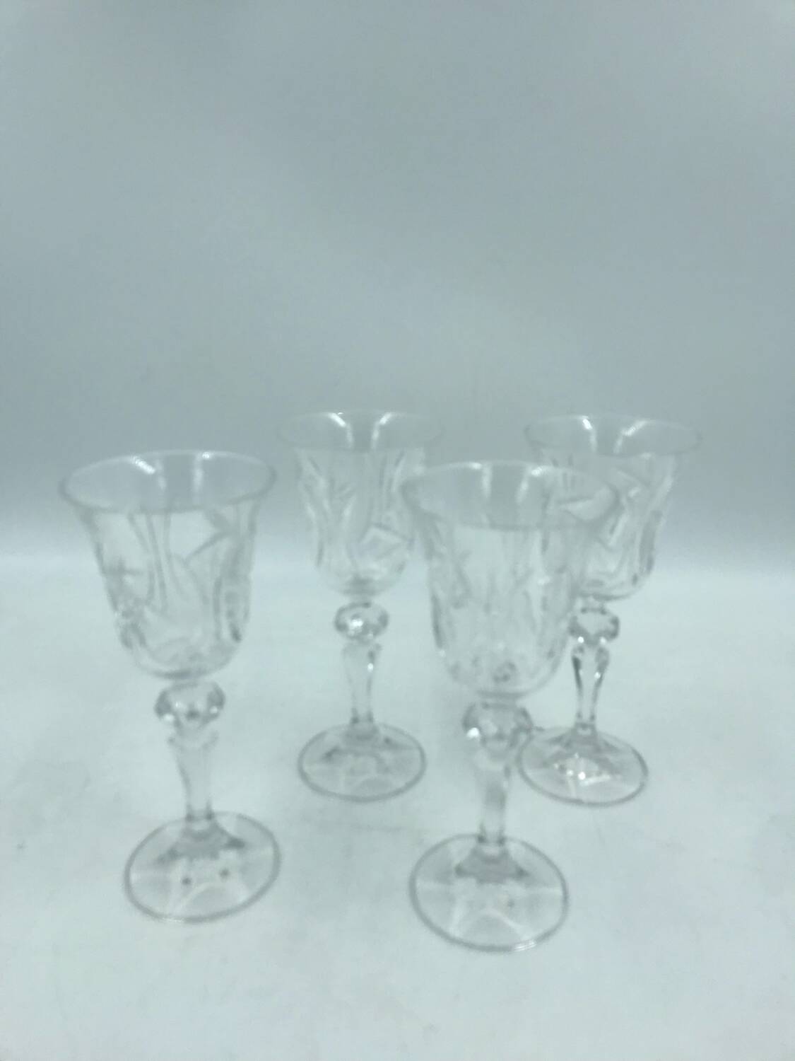 4 chiseled crystal glasses. Berlin Kusak Cut Glass Works.