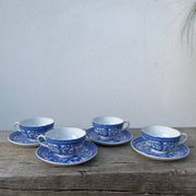 4 Japanese blue porcelain cups