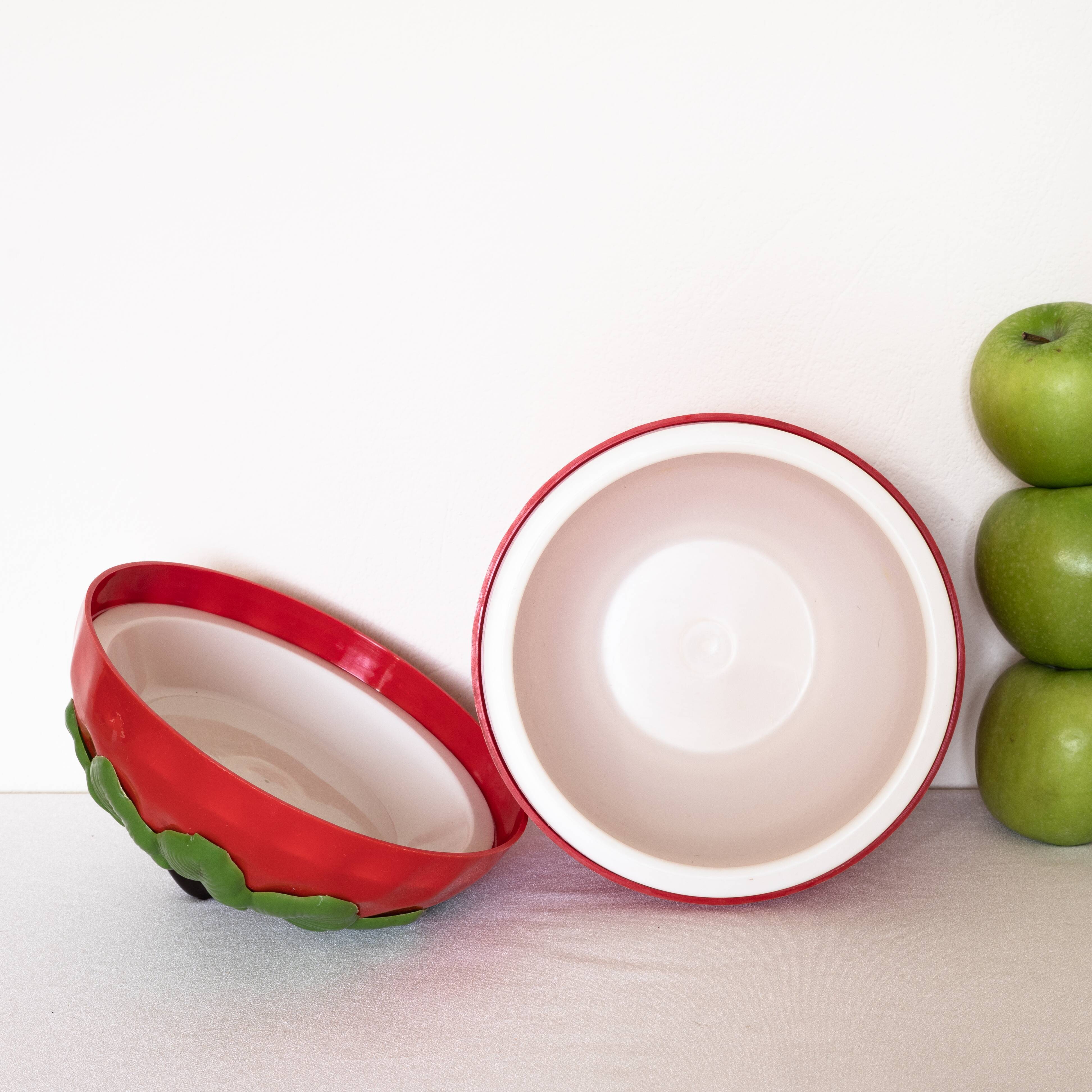 Strawberry red ice bucket