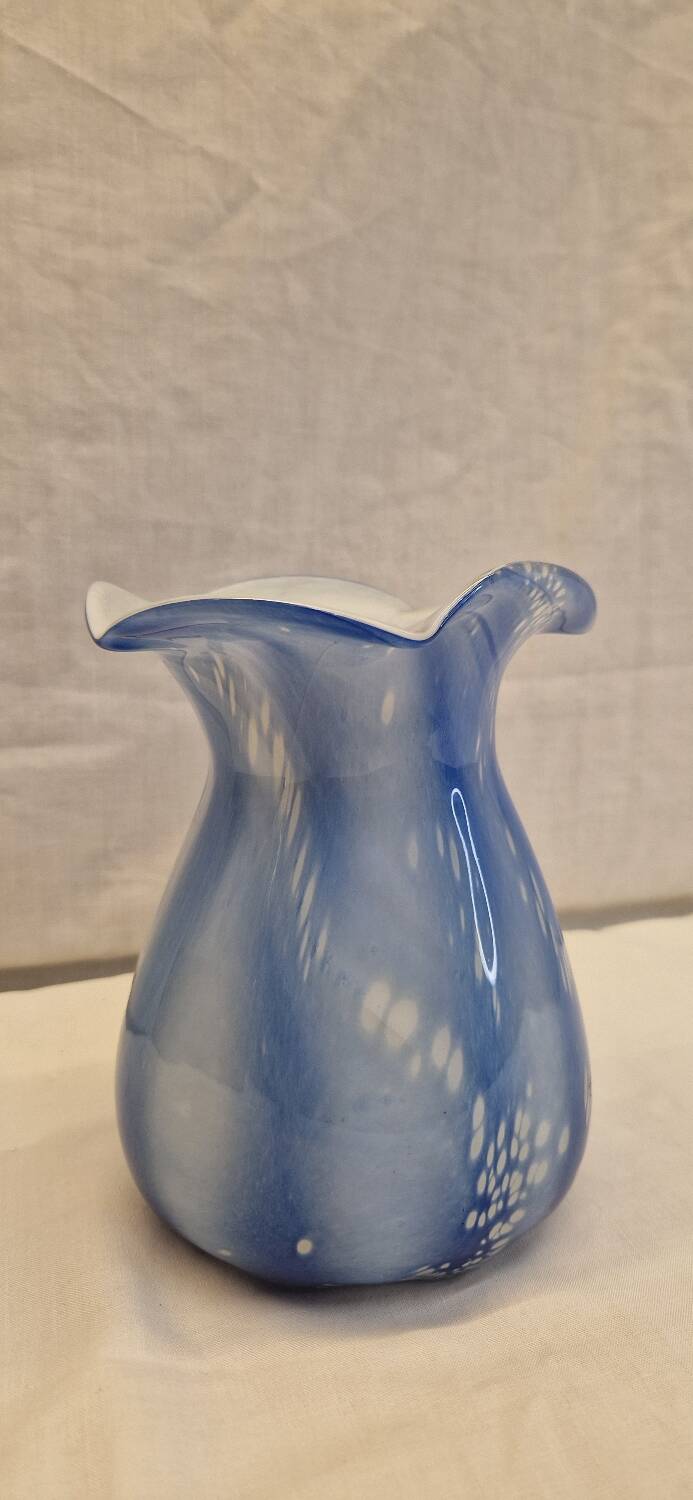 Vase ancien verre soufflé Bleu et blanc rétro vintage