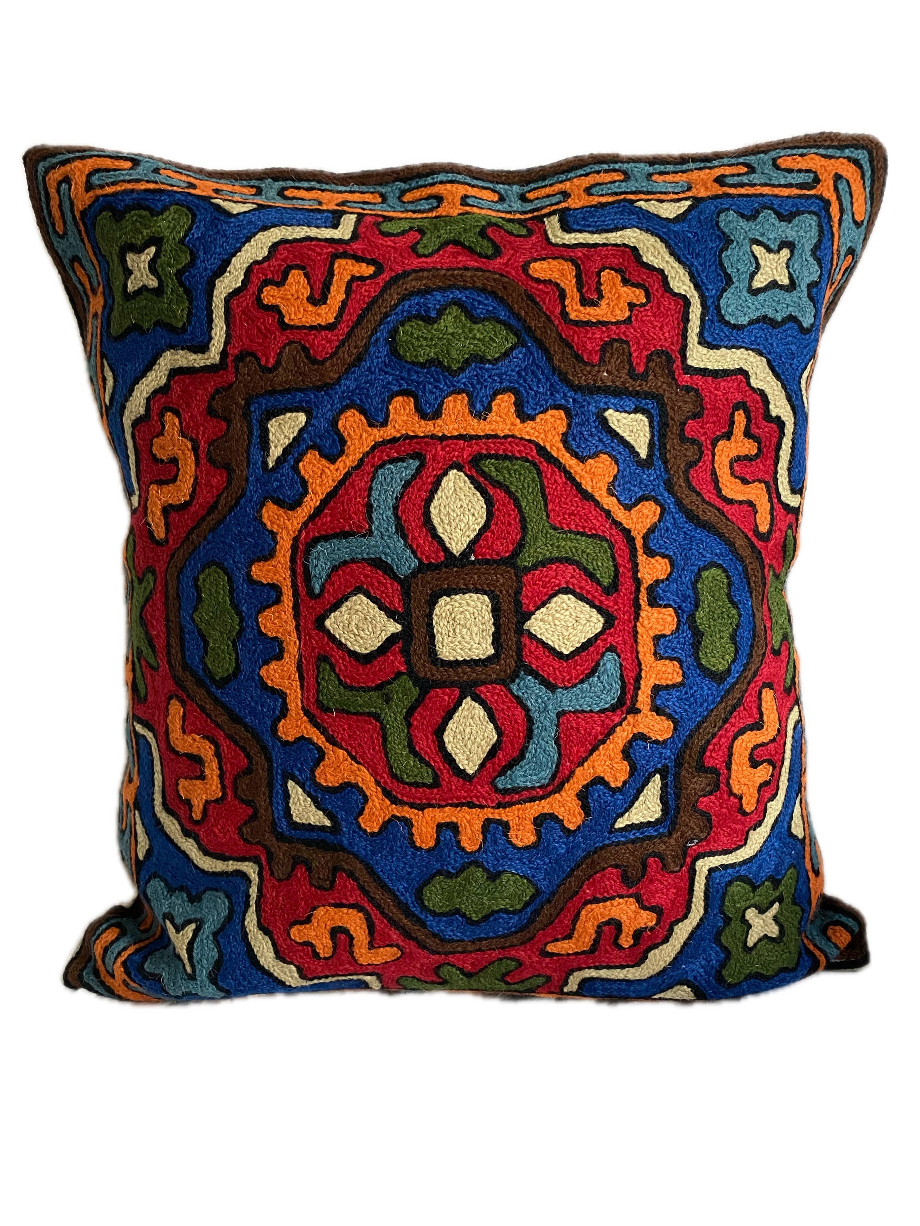 Hand-embroidered wool cushion cover, tribal geometric pattern 40 x 40.