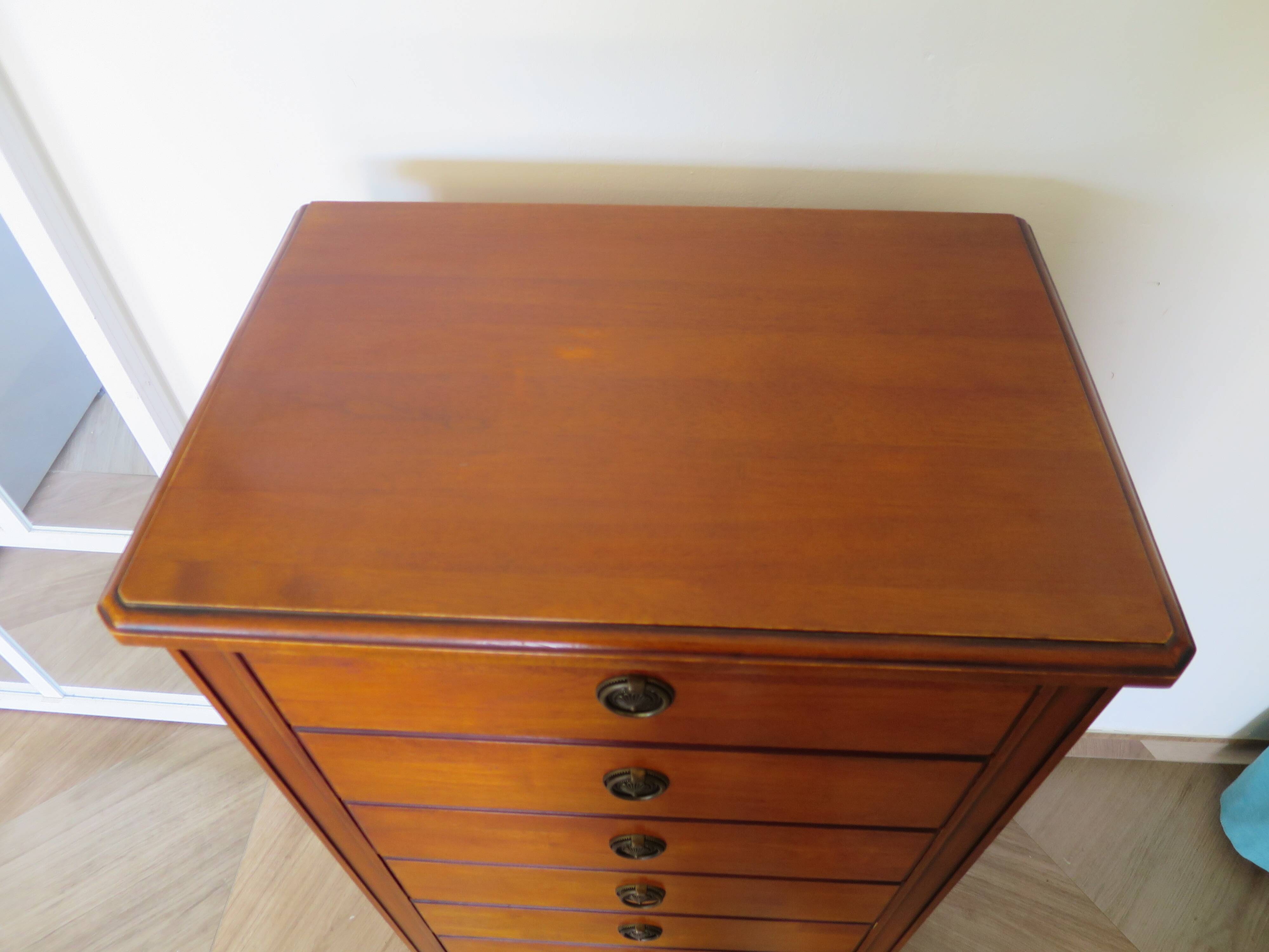 Semainier-Commode- 7 tiroirs-merisier-Style Louis Philippe-Pieds trapèze