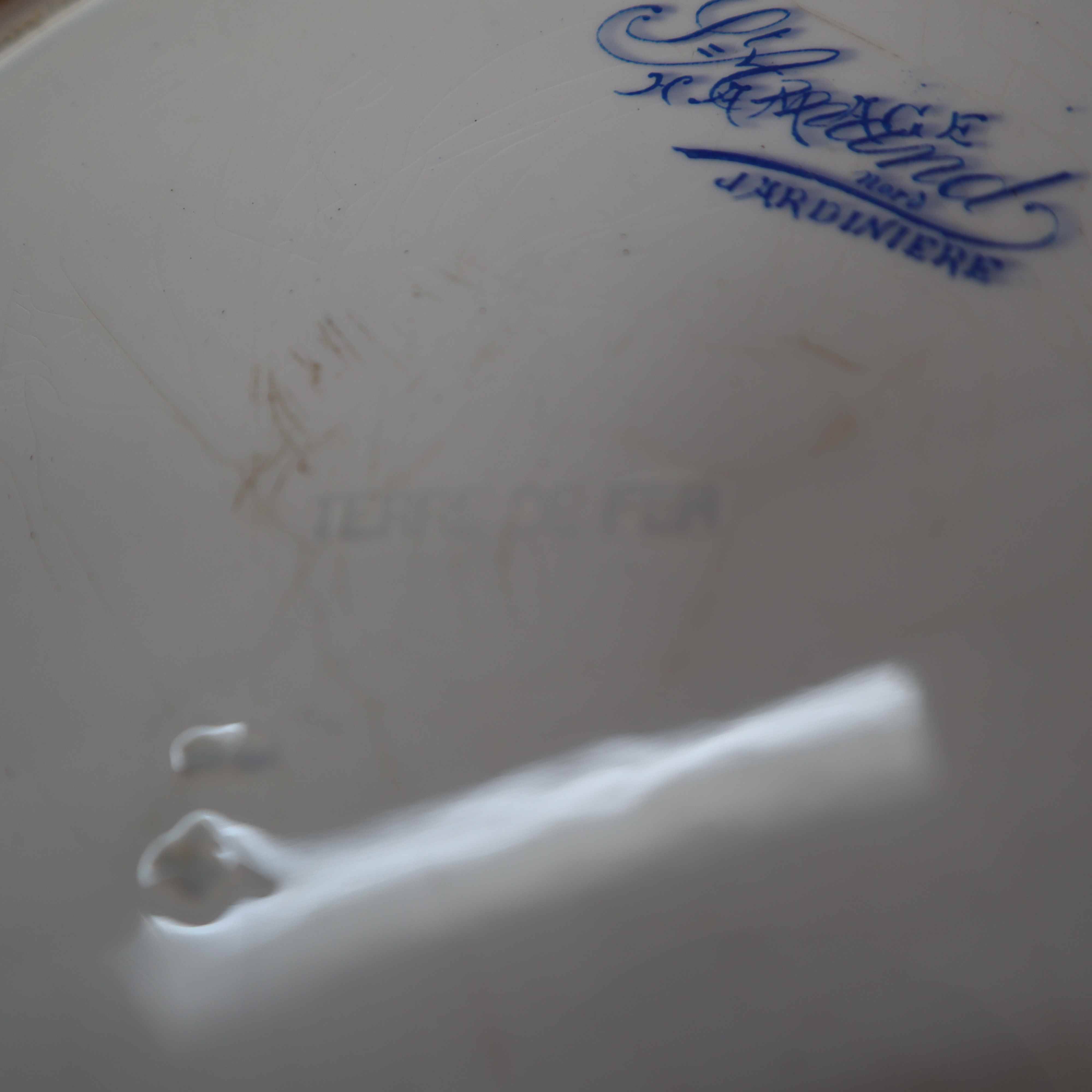 Old round dish Terre de Fer Saint Amand & Hamage Nord Jardinière model