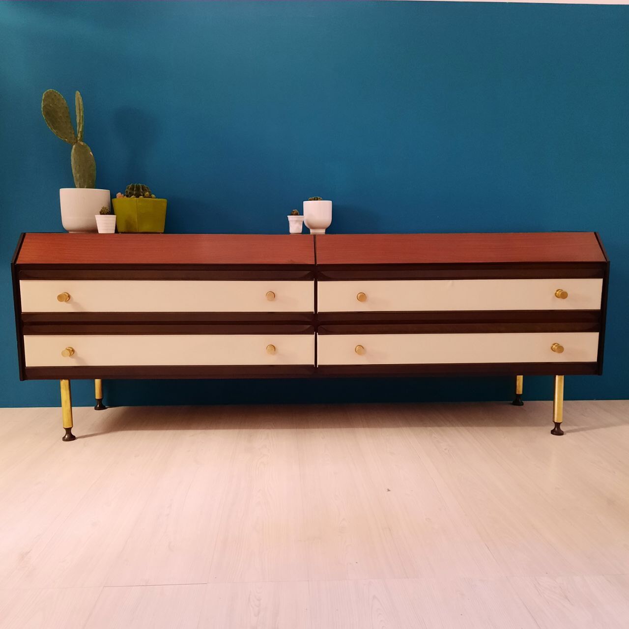 Dresser / chest of drawers and bedside tables - 1960s - faux leather brass