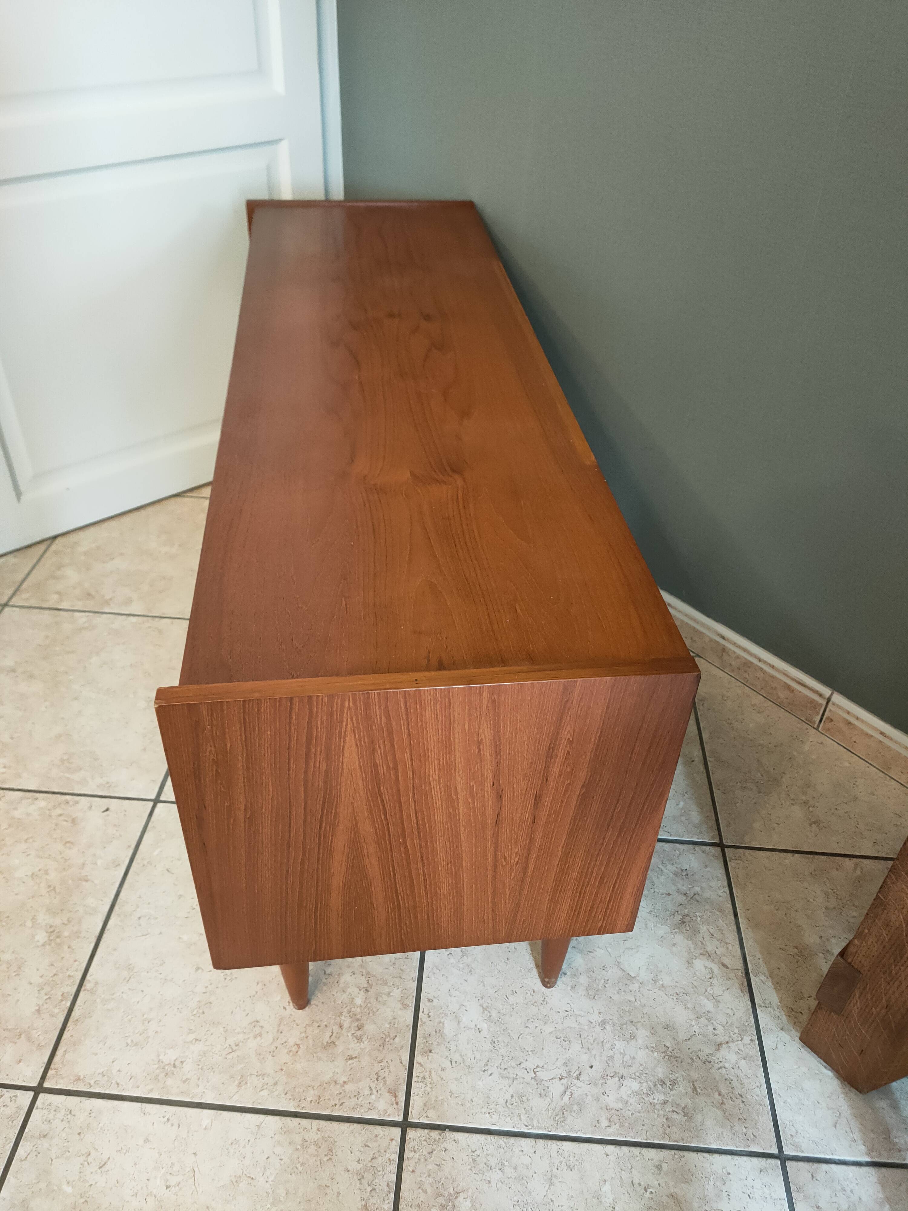 Small teak sideboard from the 1960s.
