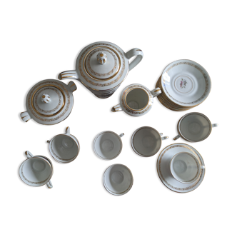 Complete coffee service, floral and gilded, in Limoges porcelain