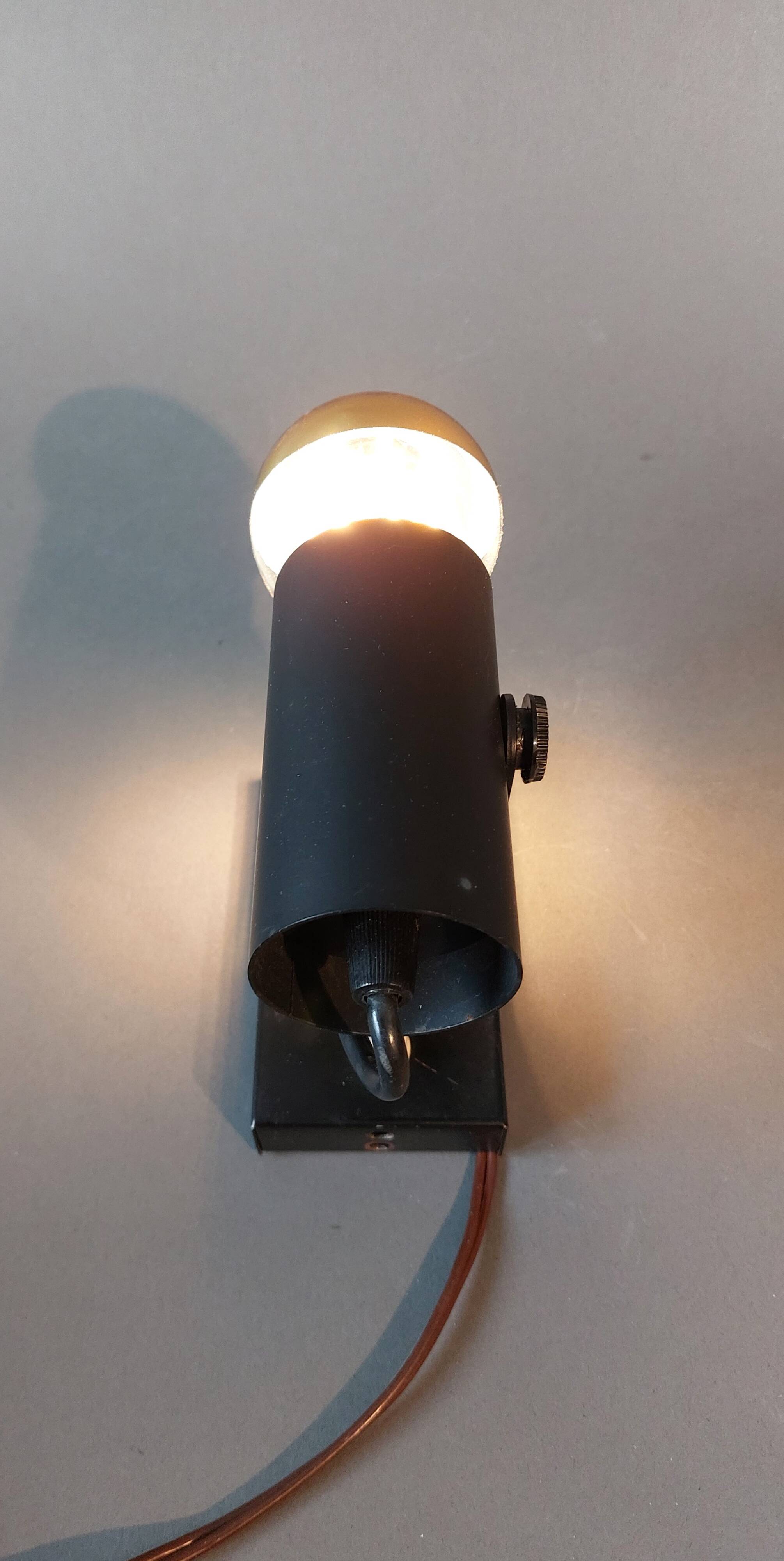 Modernist Lita 1960 wall lamp in black metal.