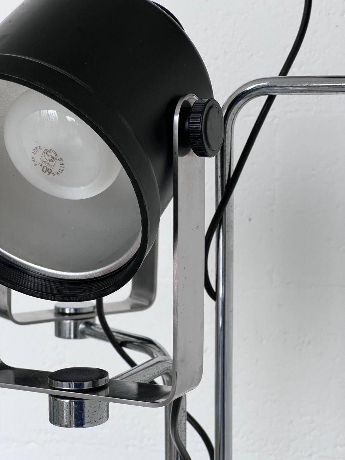 Lampadaire par Brusasco et Torletta mod P433 pour Luci Milano, modernisme italien.