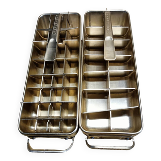 Frigidaire ice cube trays. vintage.