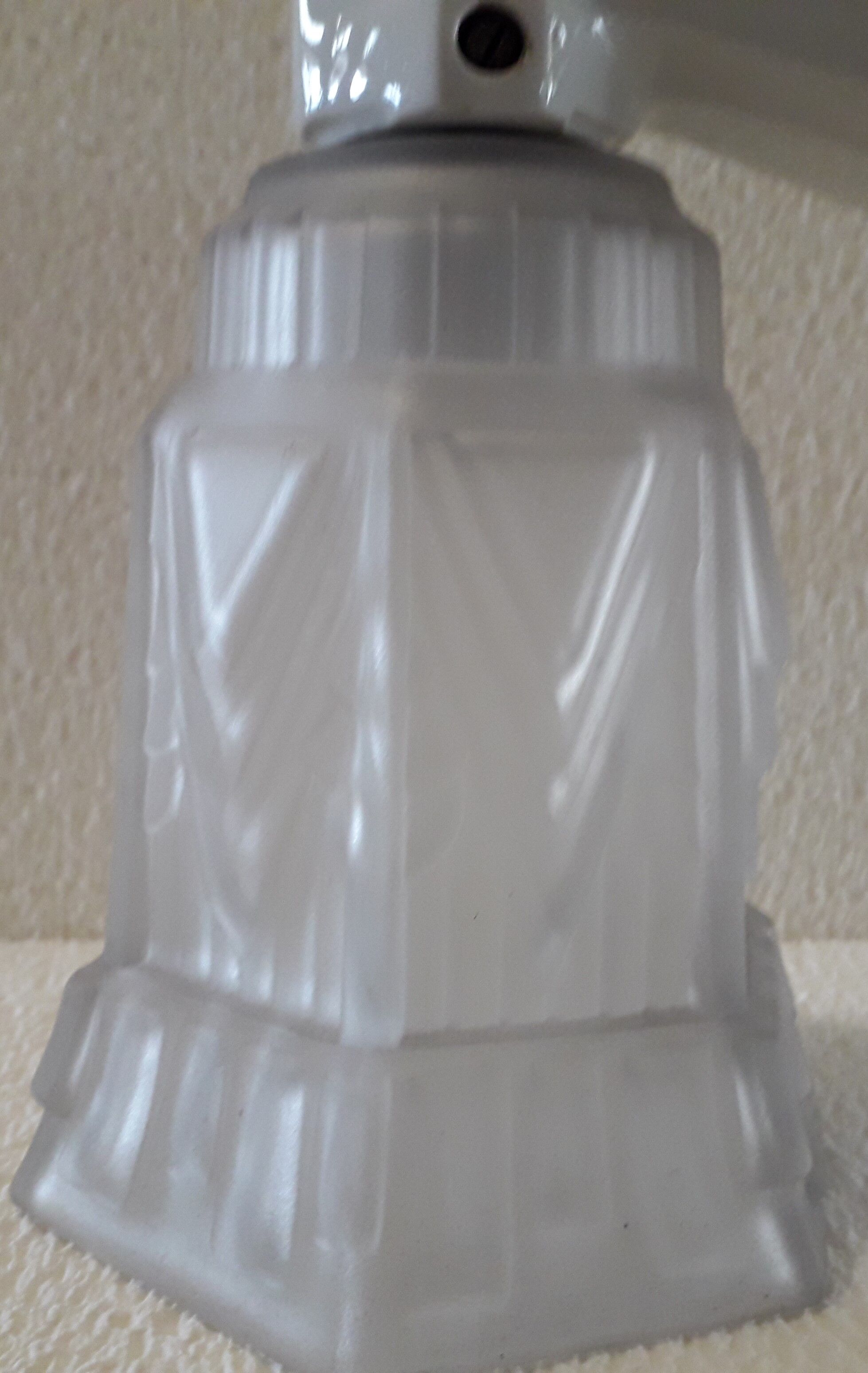 Art Deco porcelain wall light