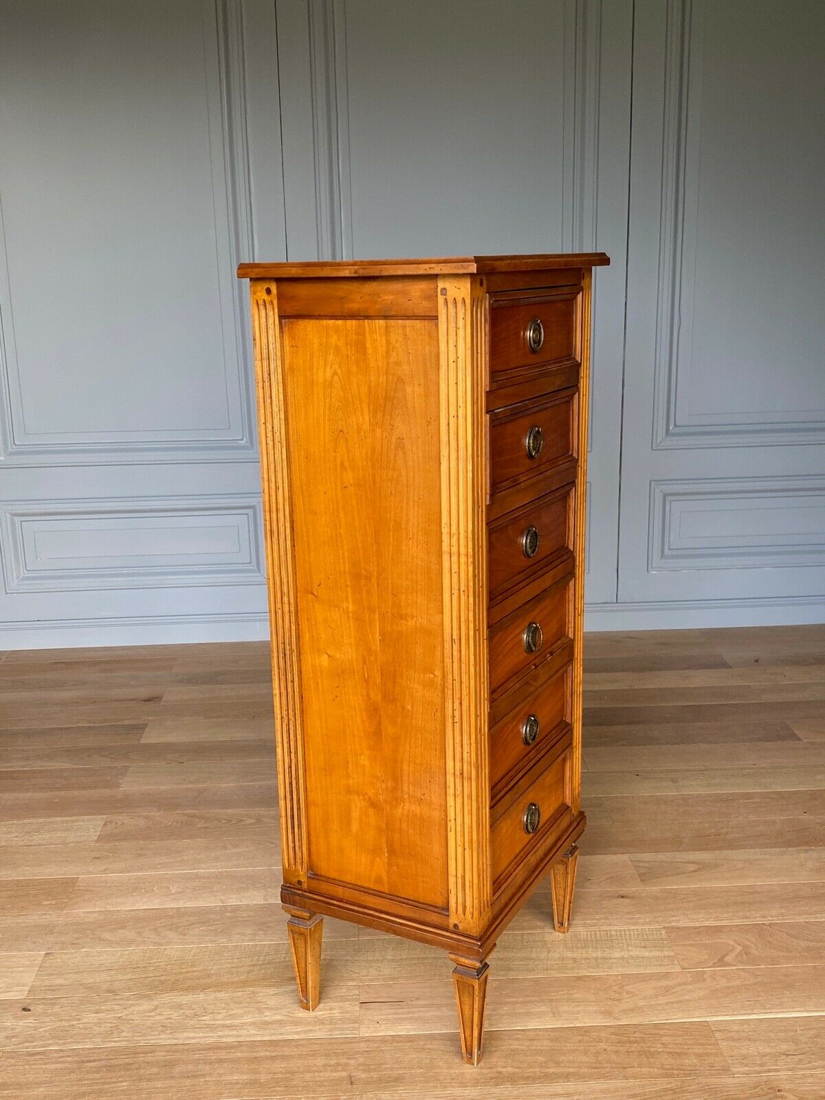 Meuble cinq tiroirs type Louis XVI directoire 1960 anneaux de tirage