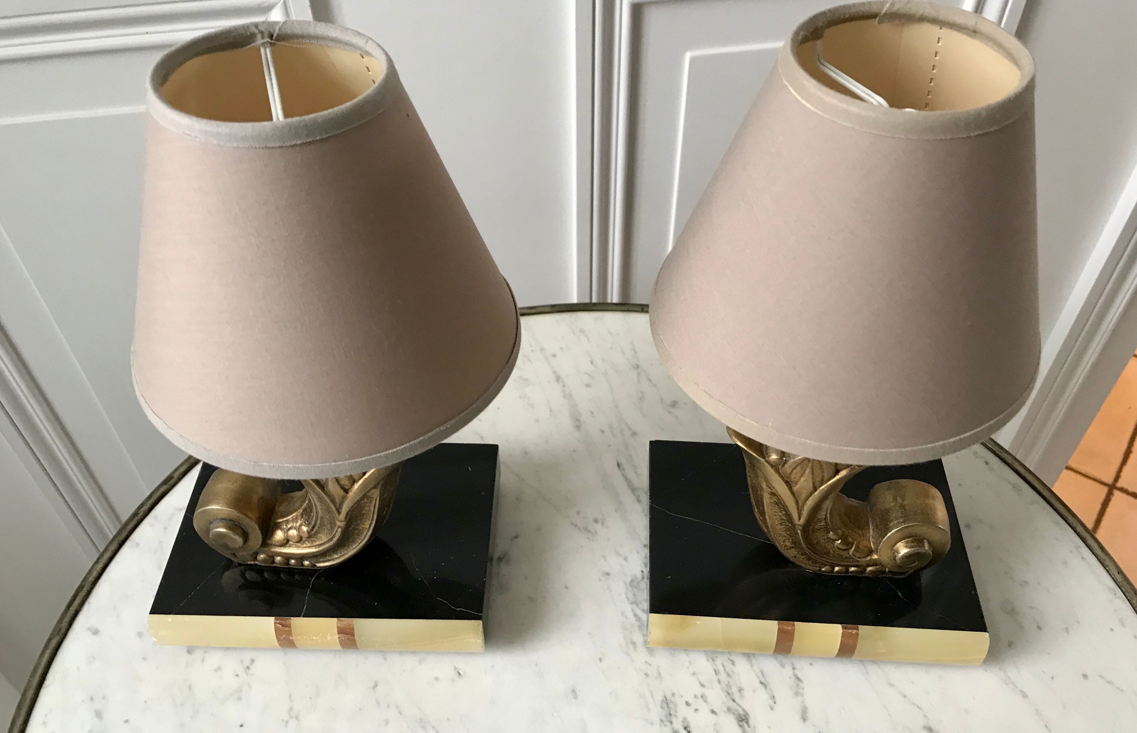 Pair of bronze and marble lamp art deco 30s