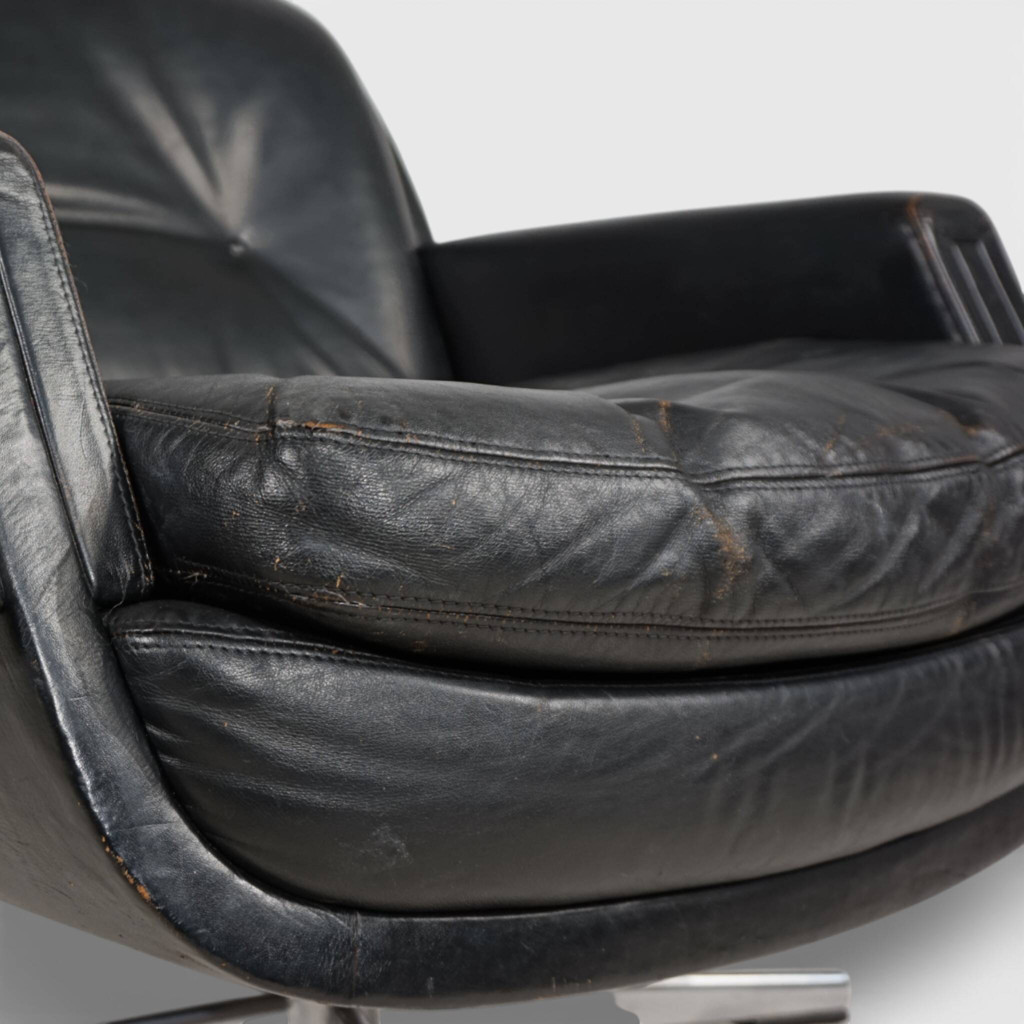 Fauteuil en cuir Eugen Schmidt, 1960