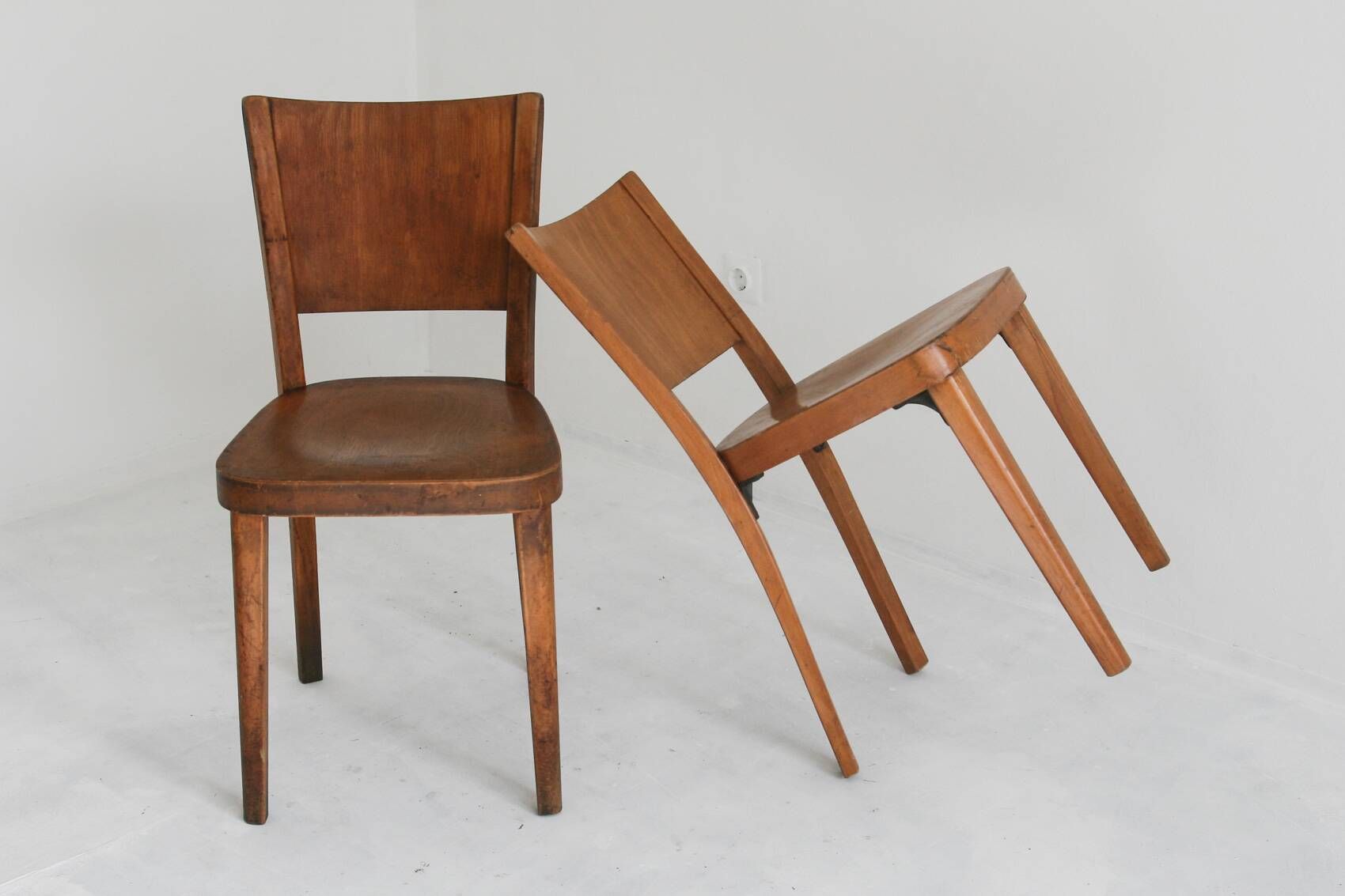 Set of Antique bentwood dining chairs from Thonet, 1930