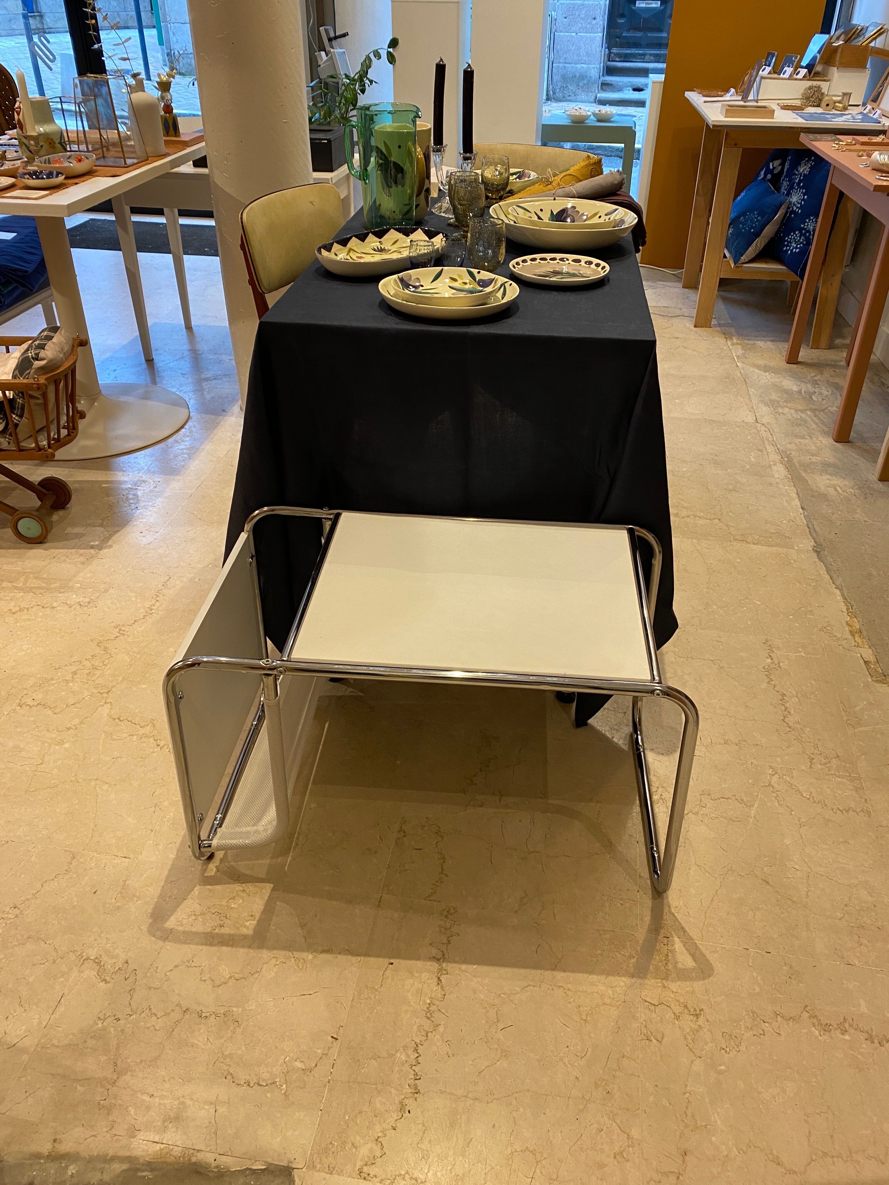 Contemporary tubular side table