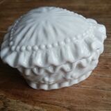 White porcelain heart-shaped box