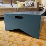 Moustache coffee table