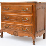 Oak chest of drawers