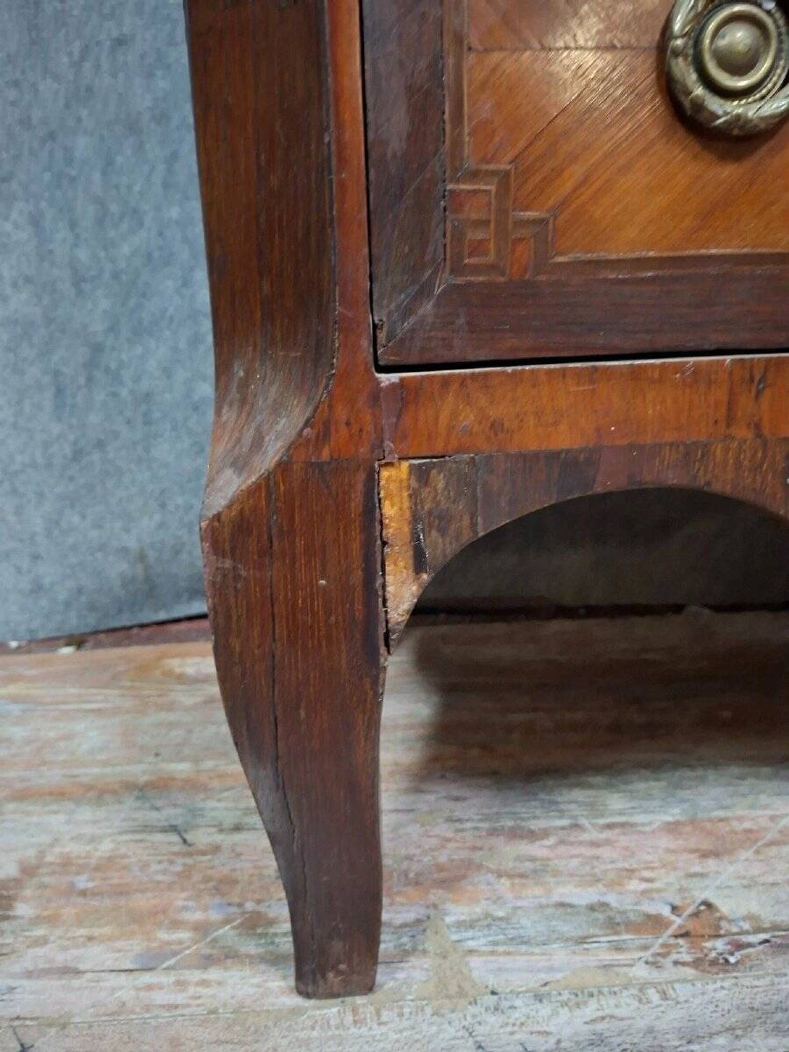 Secretary in a week planner style from the Louis XVI period in marquetry (to be restored)