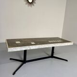 Ancienne table basse en pierre mosaïque design années 70 pied métal vintage