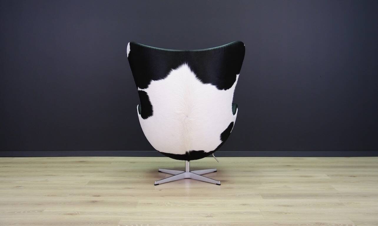 Egg chair de Arne Jacobsen en cuir de vache