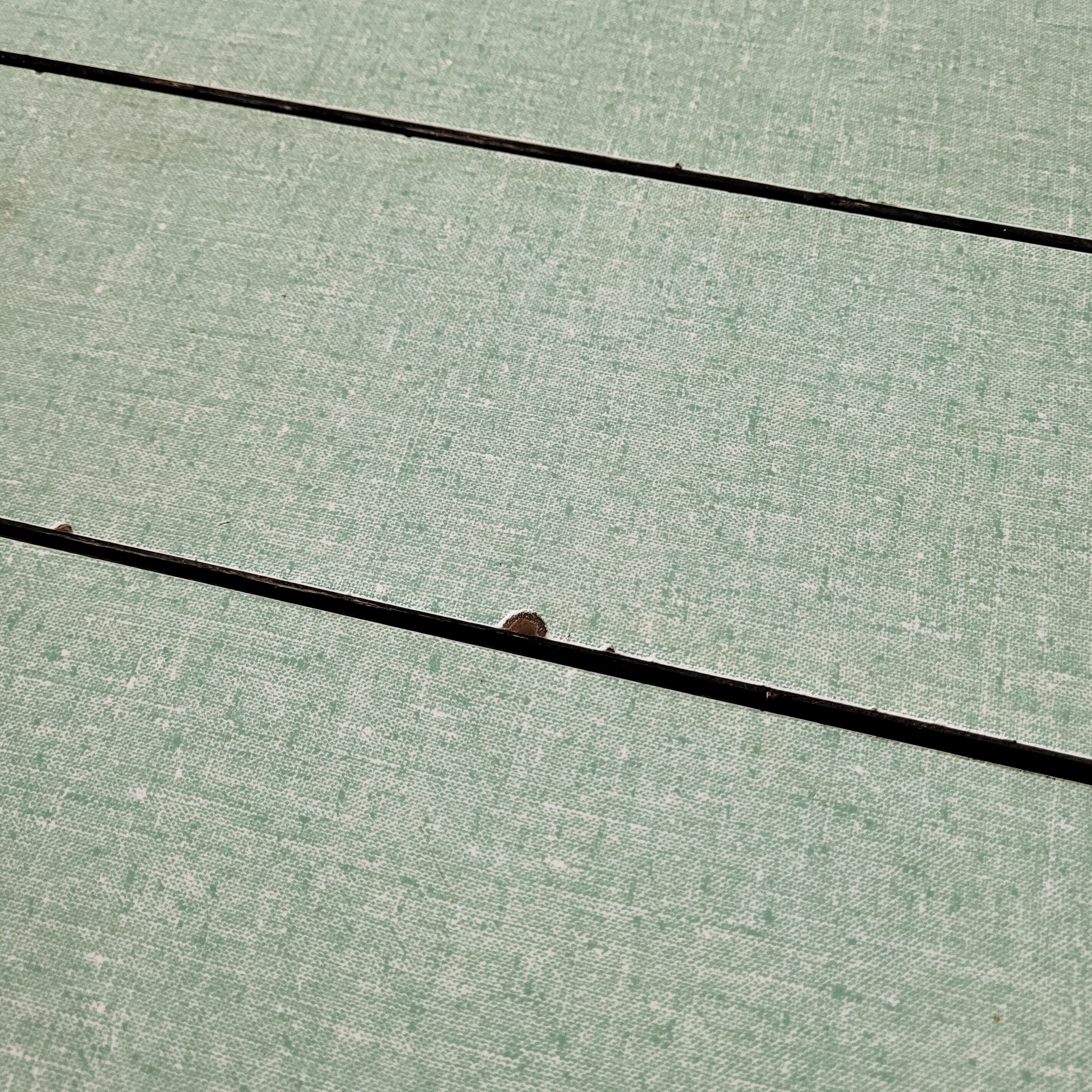 Folding table in formica