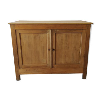 Raw wood country buffet