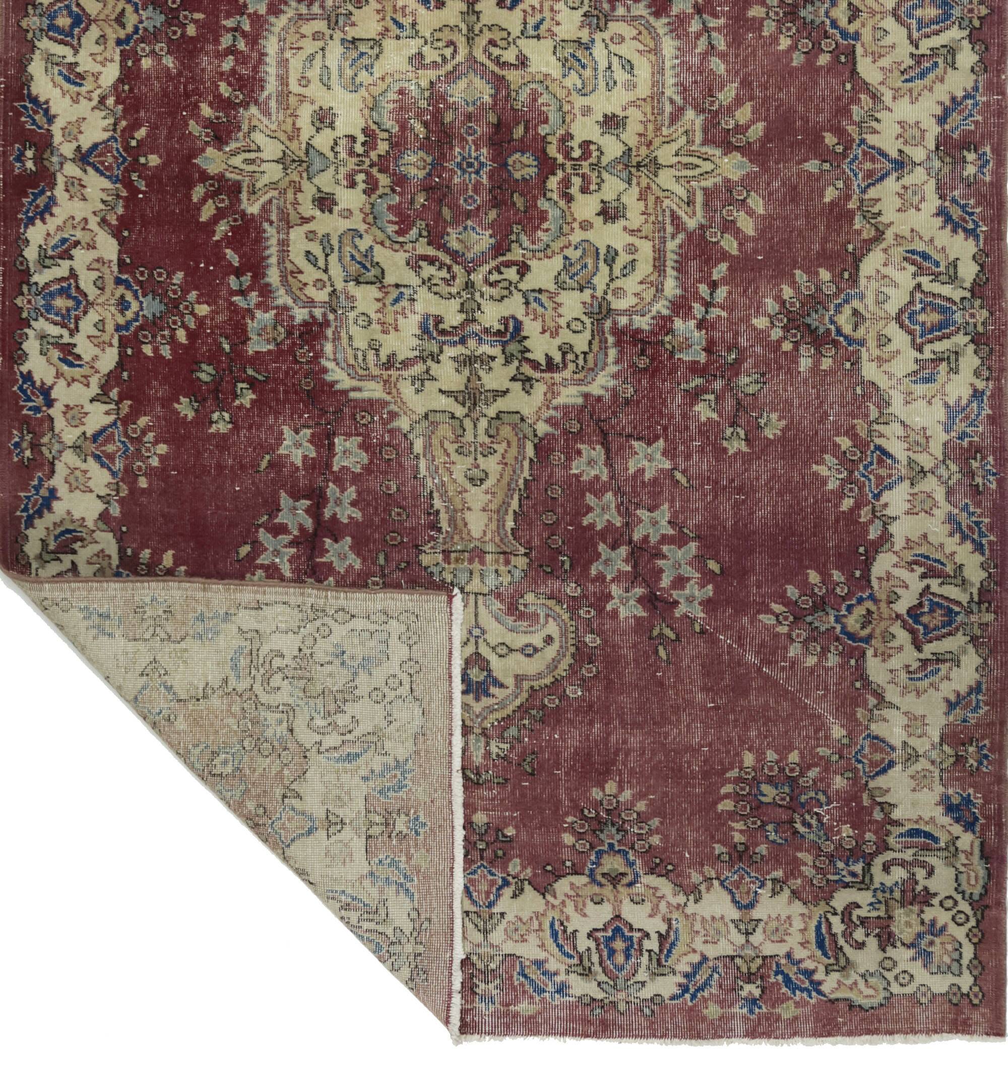 One-of-a-Kind Turkish Handwoven Vintage Rug - Timeless Vintage Elegance 286x 162 cm