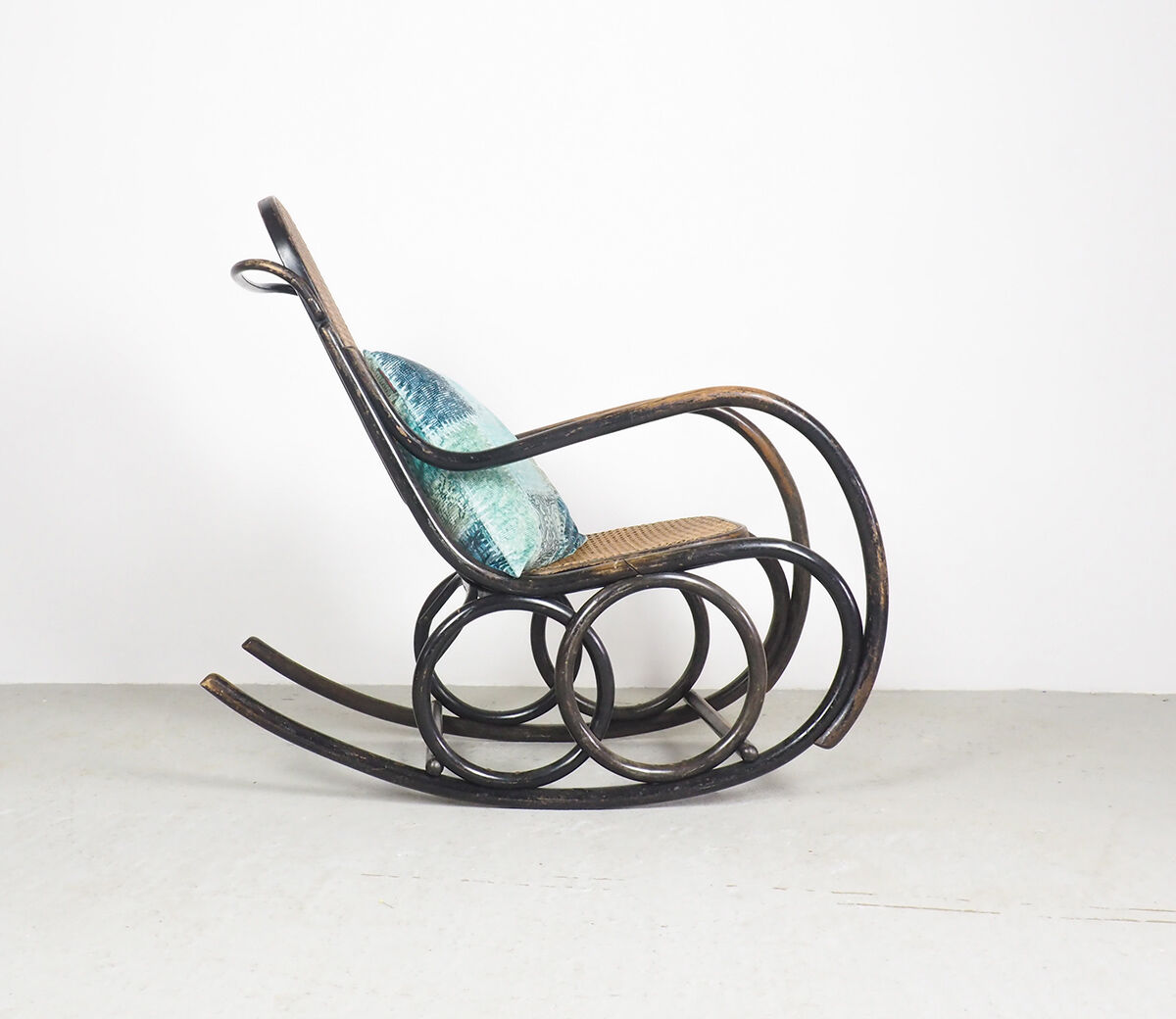 Classic Thonet bentwood rocking chair by Ton, 1950